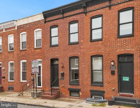 Townhouse For Sale - 1751 Clarkson Street<br/> BALTIMORE, MD 21230