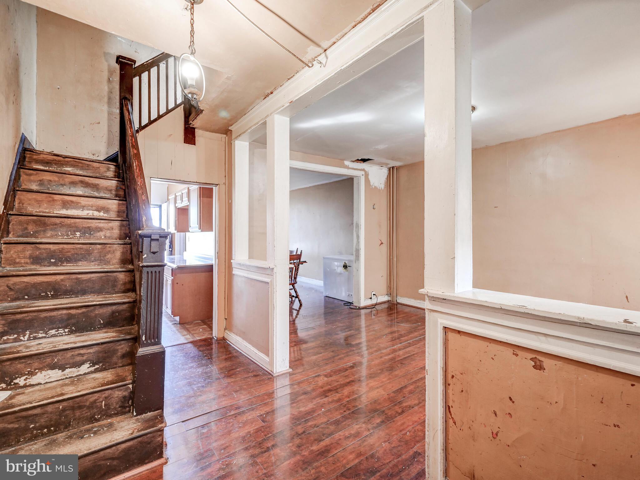 EAST SIDE - Residential