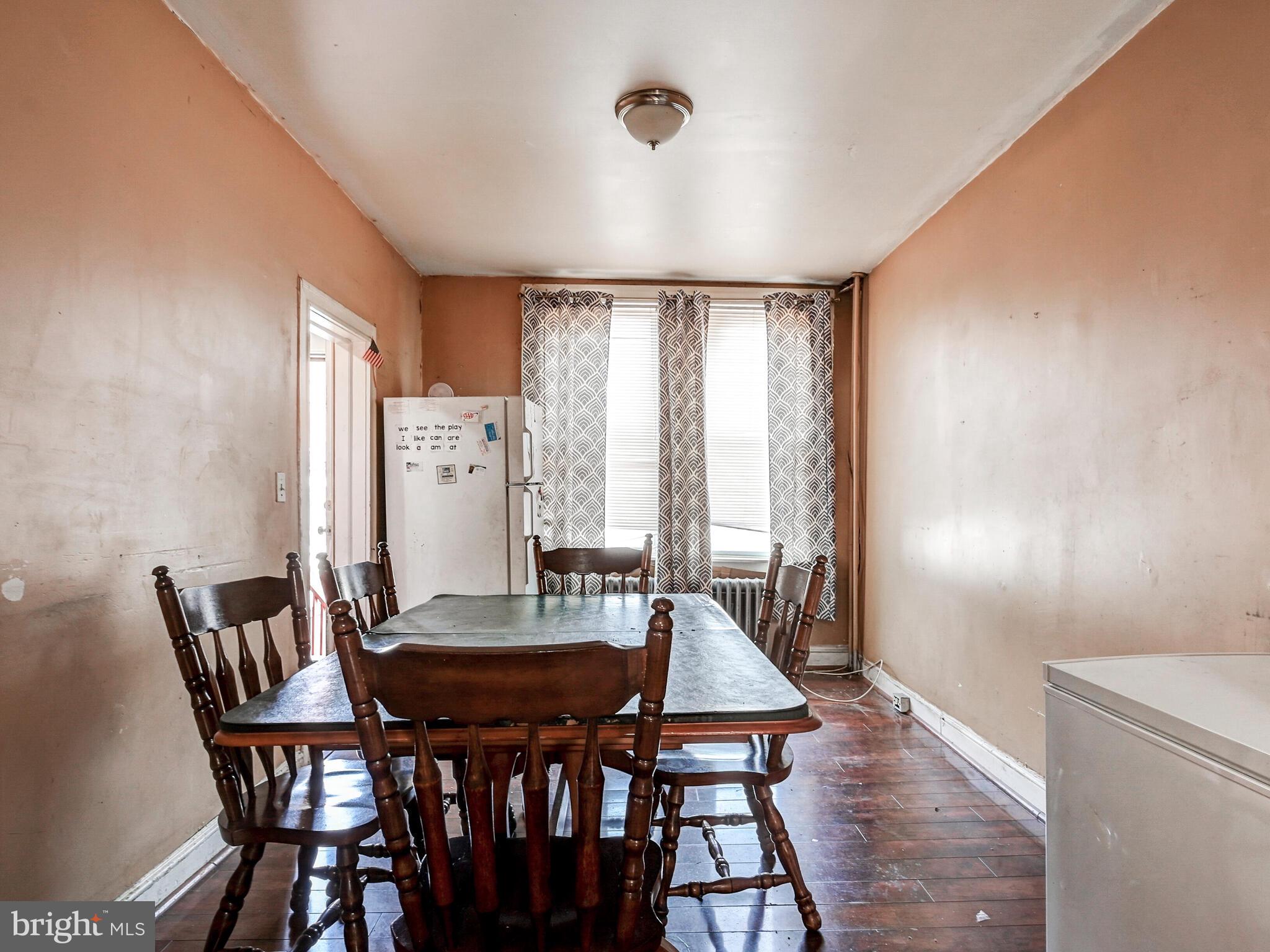 EAST SIDE - Residential