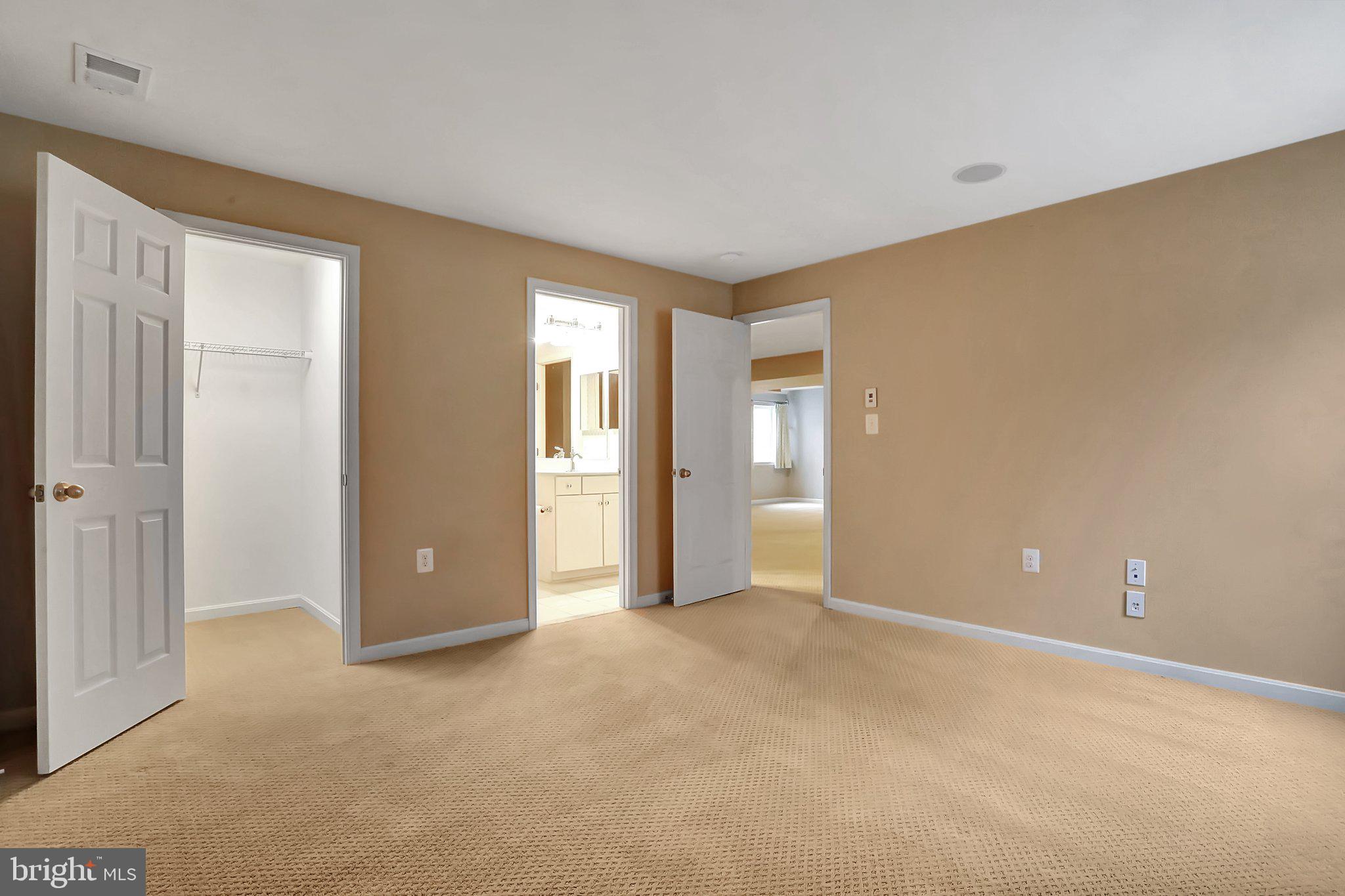 HUNTFIELD - Residential