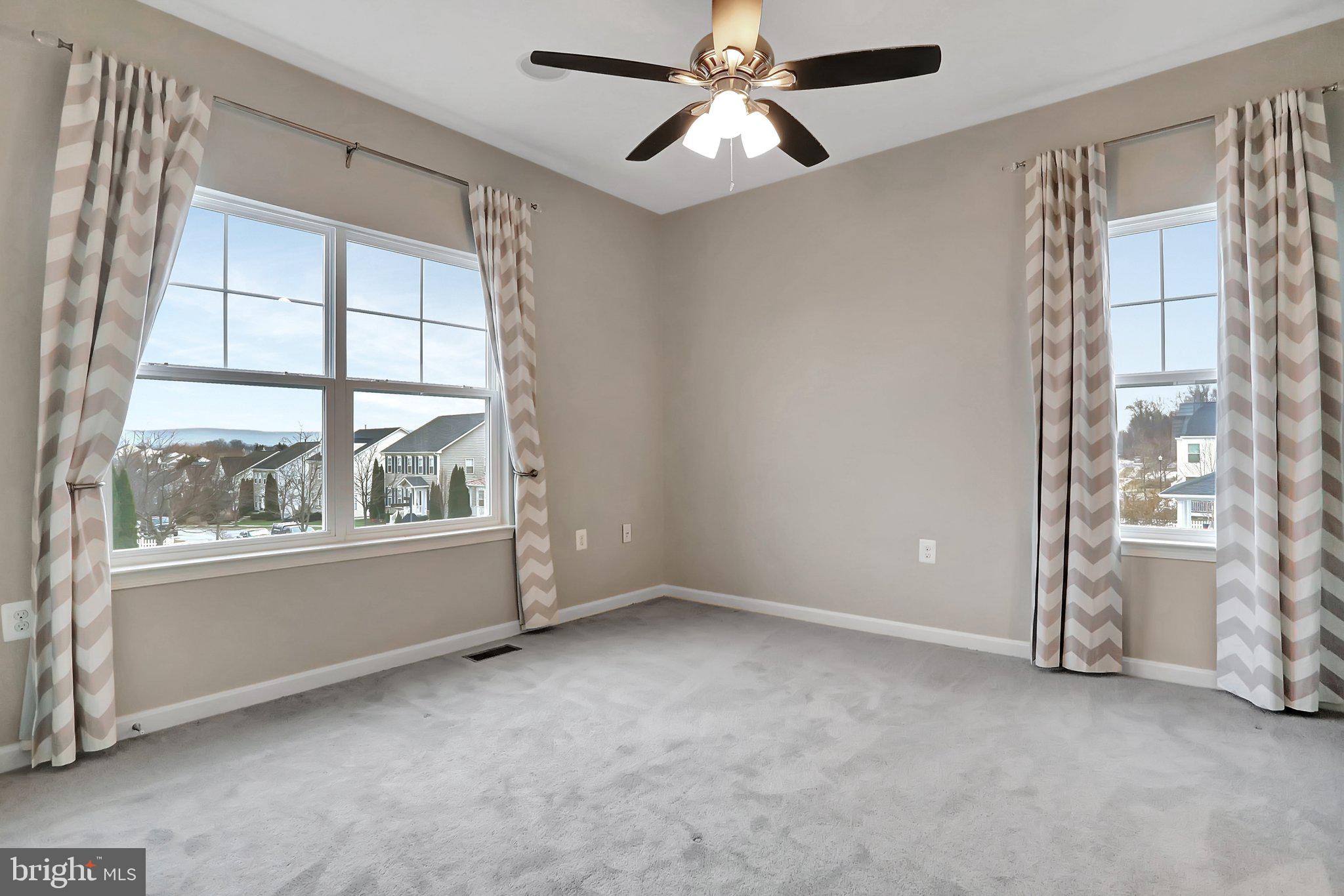 HUNTFIELD - Residential