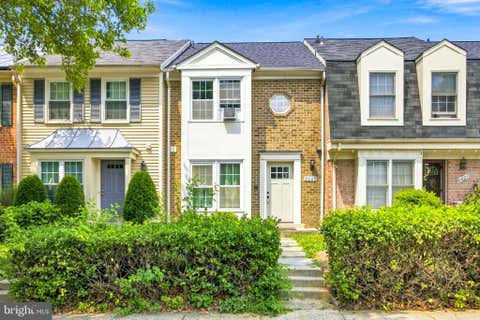 Townhouse For Rent - 8609 Hawk Run Terrace<br/> MONTGOMERY VILLAGE, MD 20886