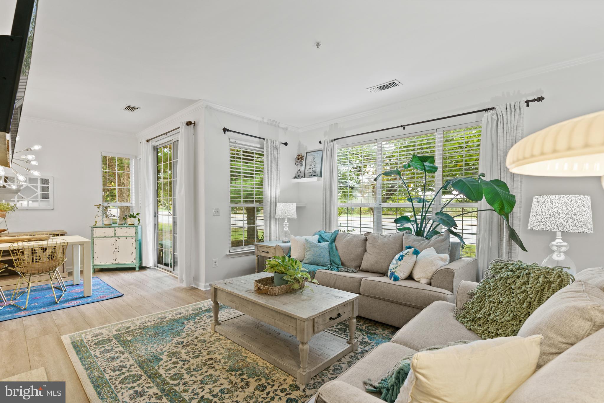 CHELSEA COURTS - Residential