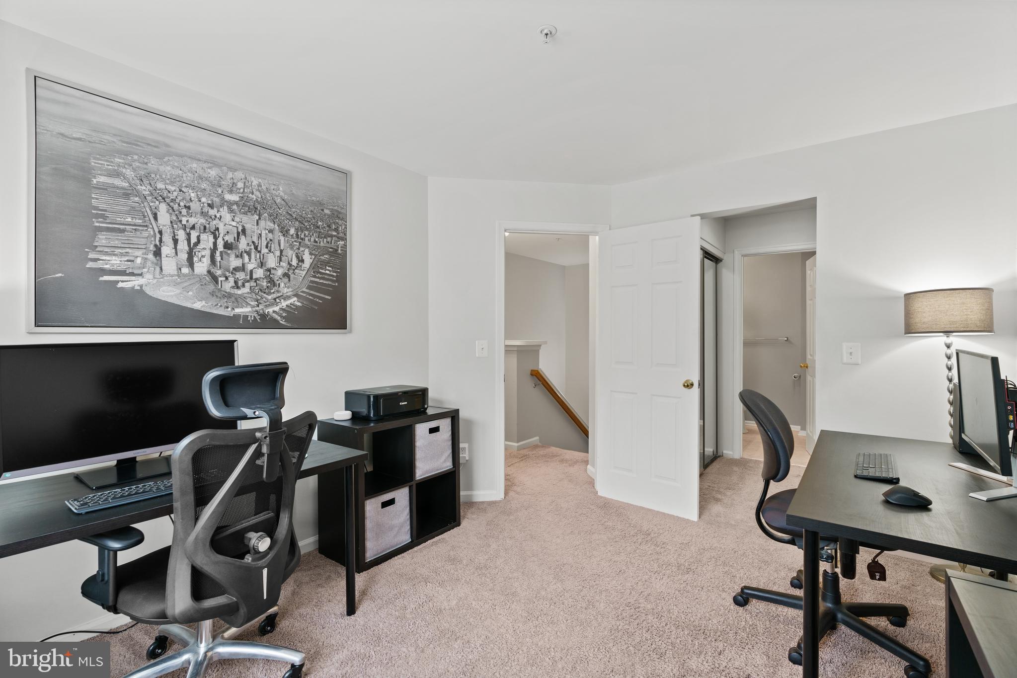 CHELSEA COURTS - Residential