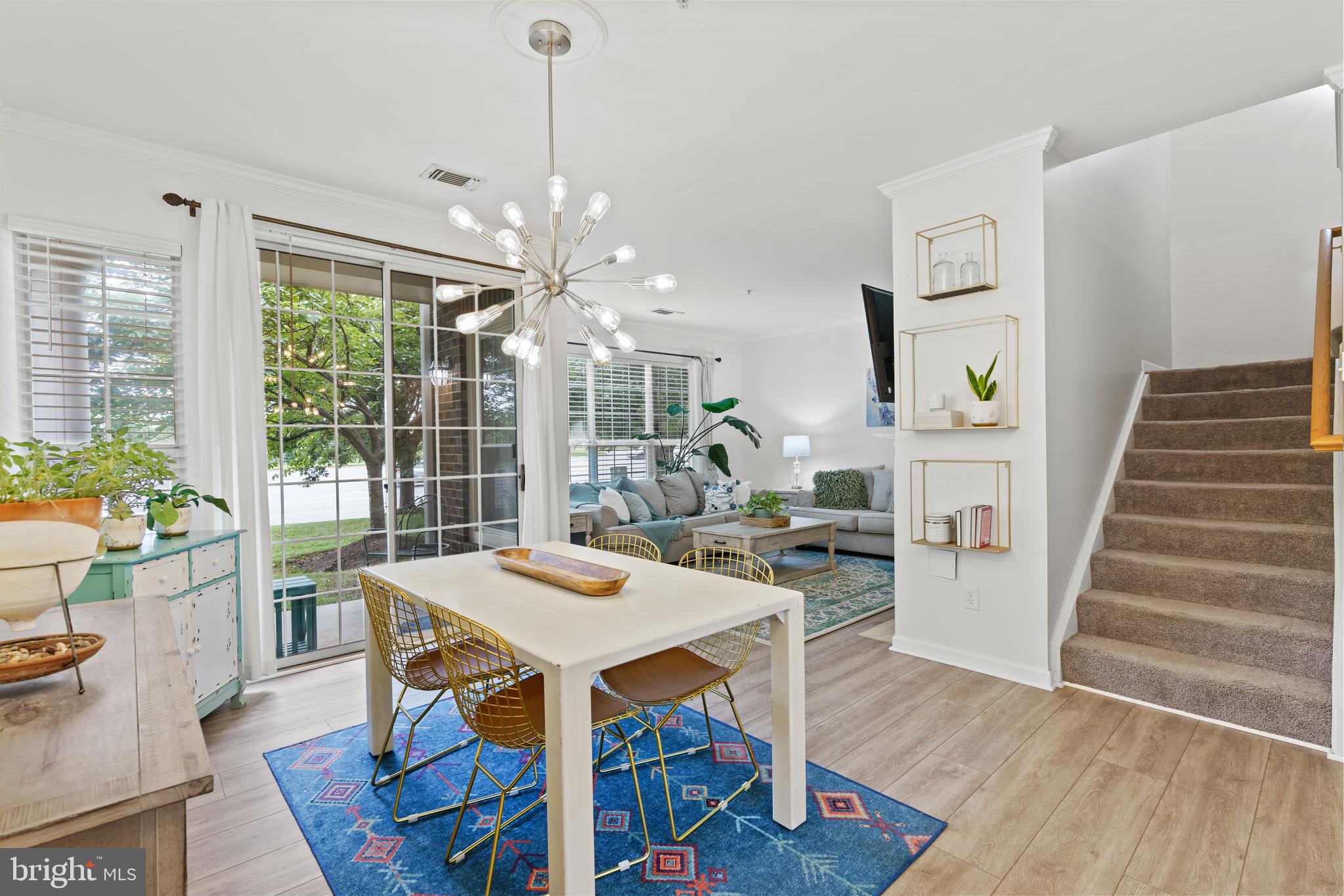 CHELSEA COURTS - Residential