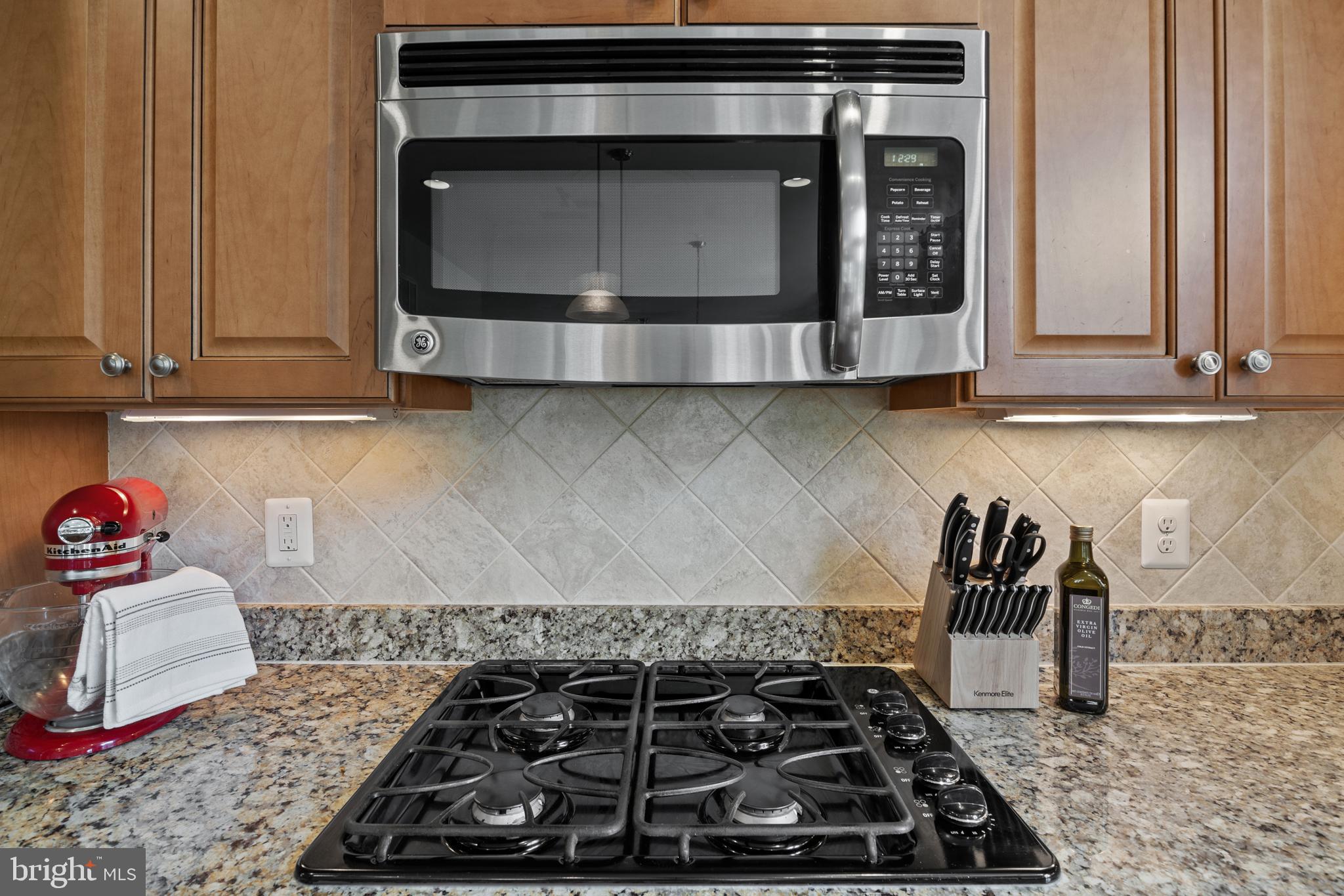 SIMMONS RIDGE - Residential