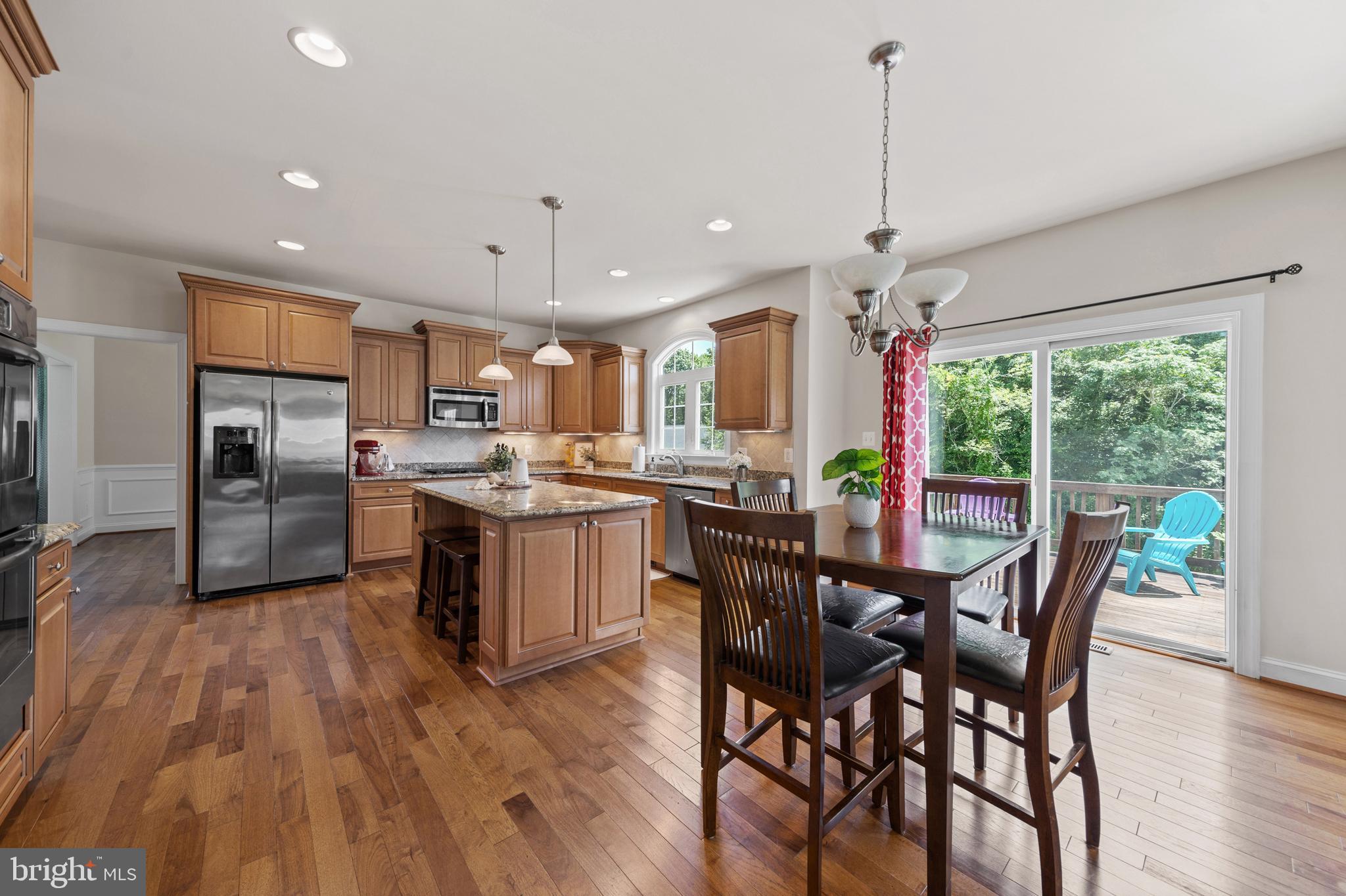 SIMMONS RIDGE - Residential