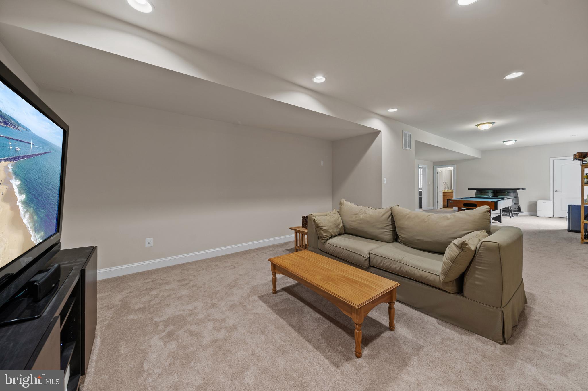 SIMMONS RIDGE - Residential