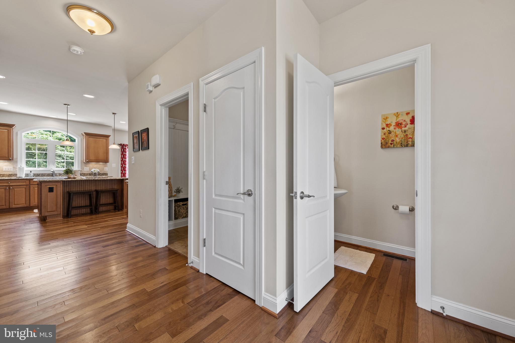 SIMMONS RIDGE - Residential