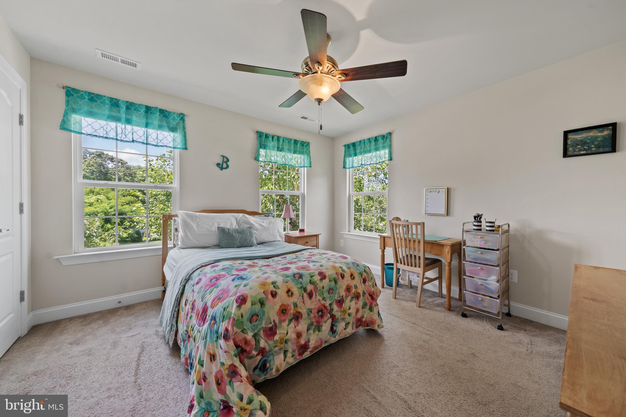 SIMMONS RIDGE - Residential