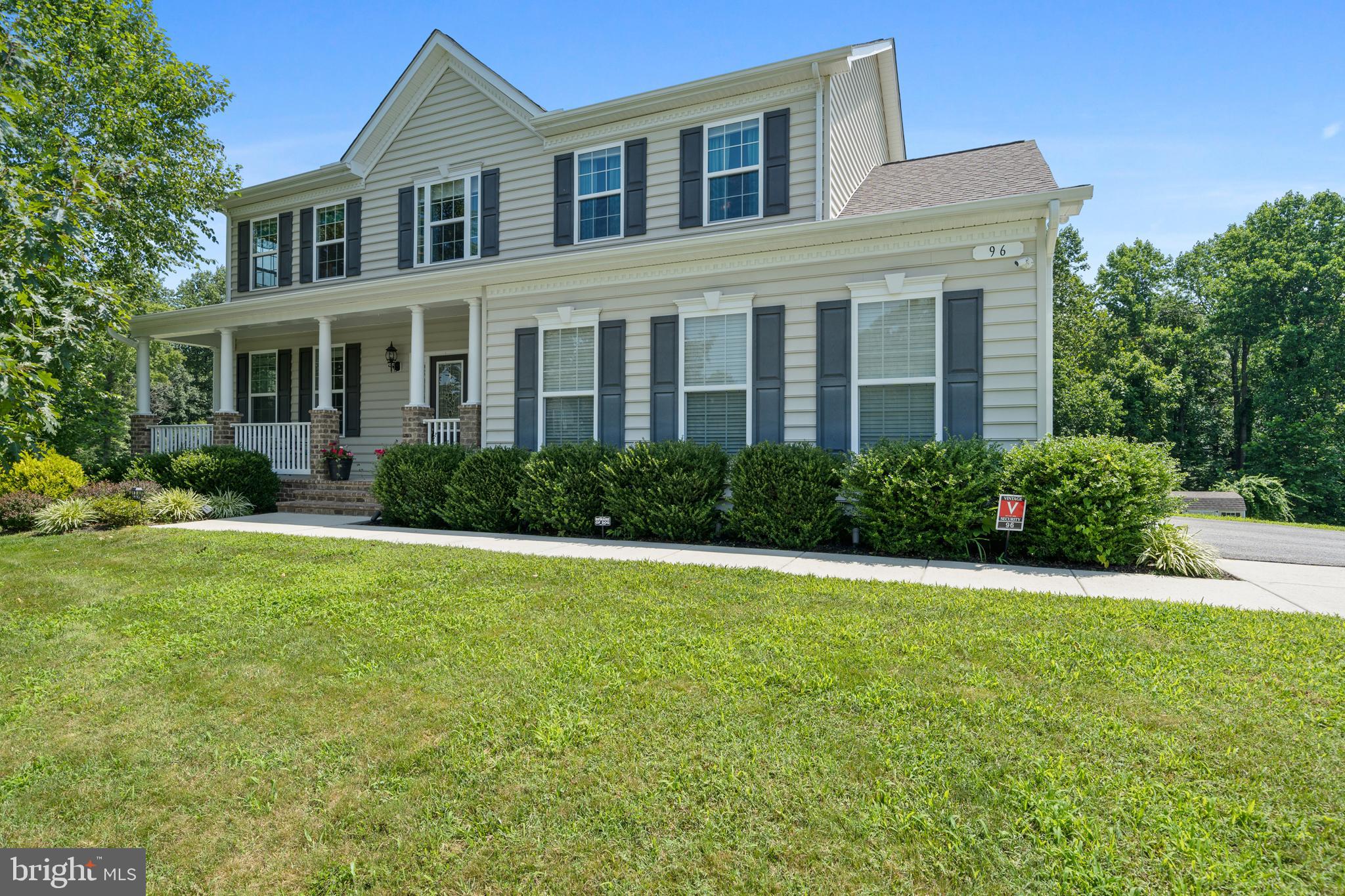 SIMMONS RIDGE - Residential