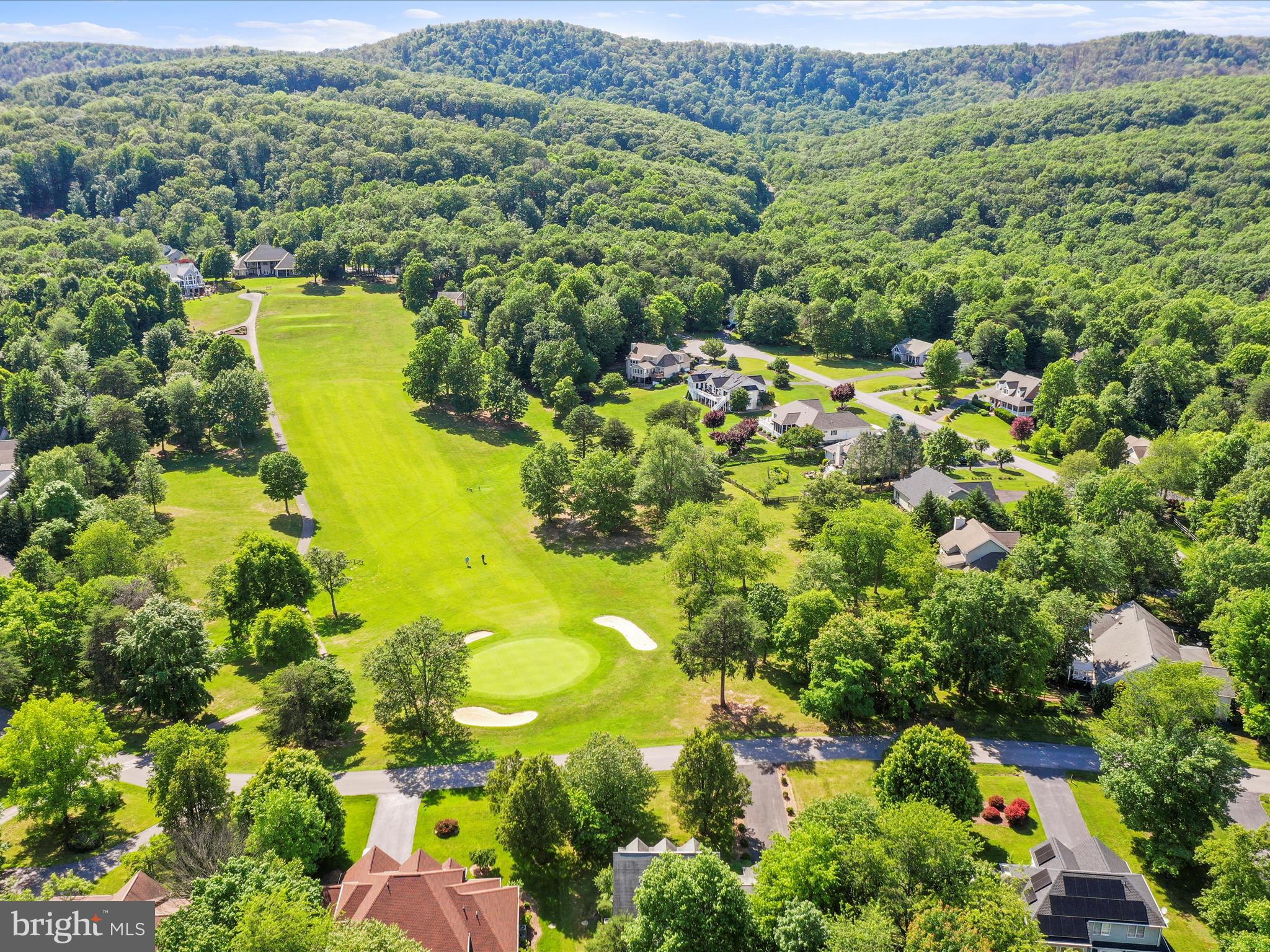 THE WOODS - Residential