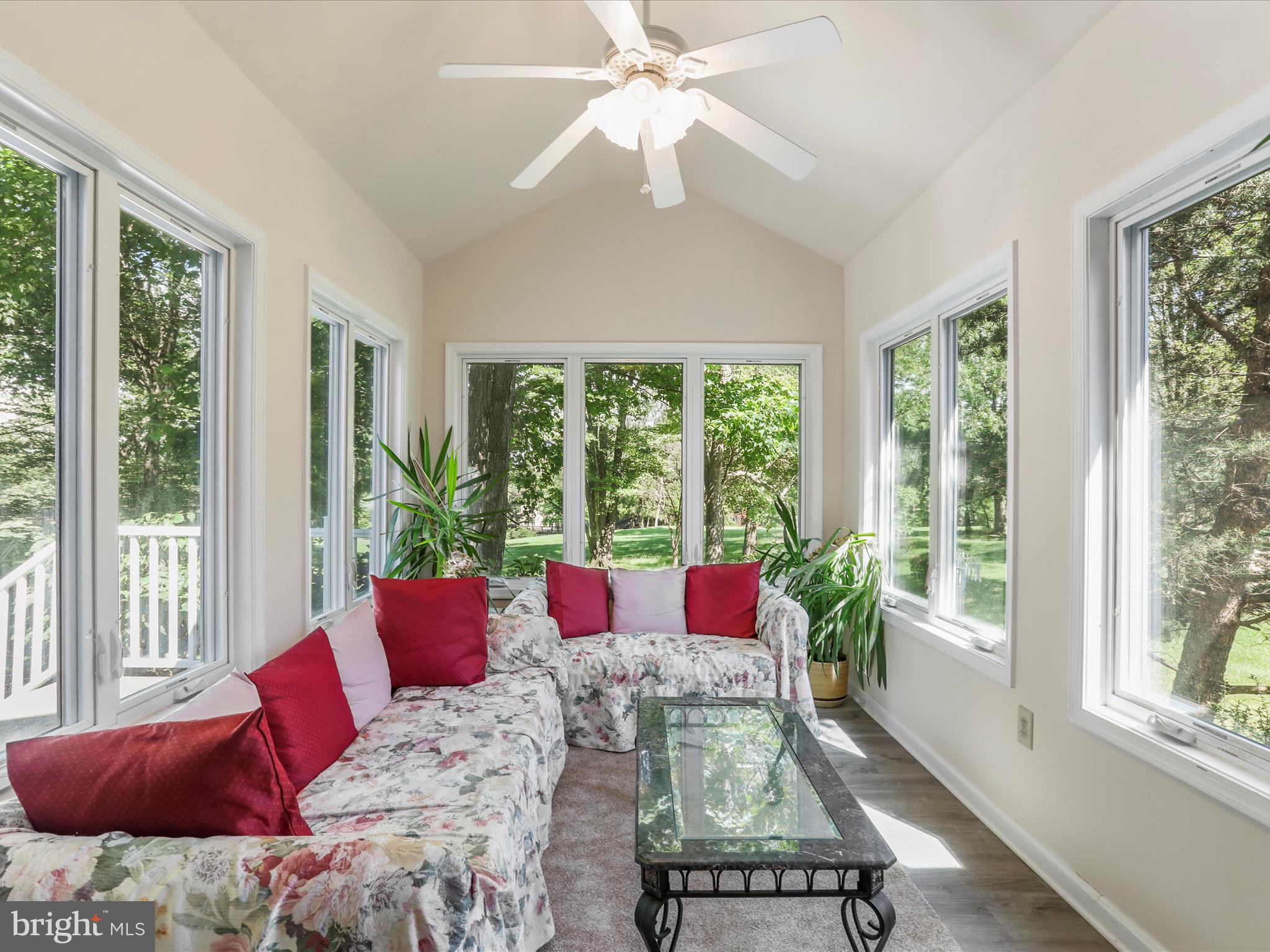 THE WOODS - Residential