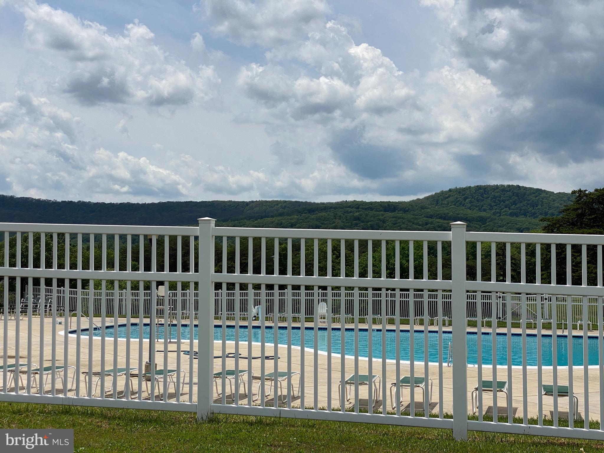 THE WOODS - Residential