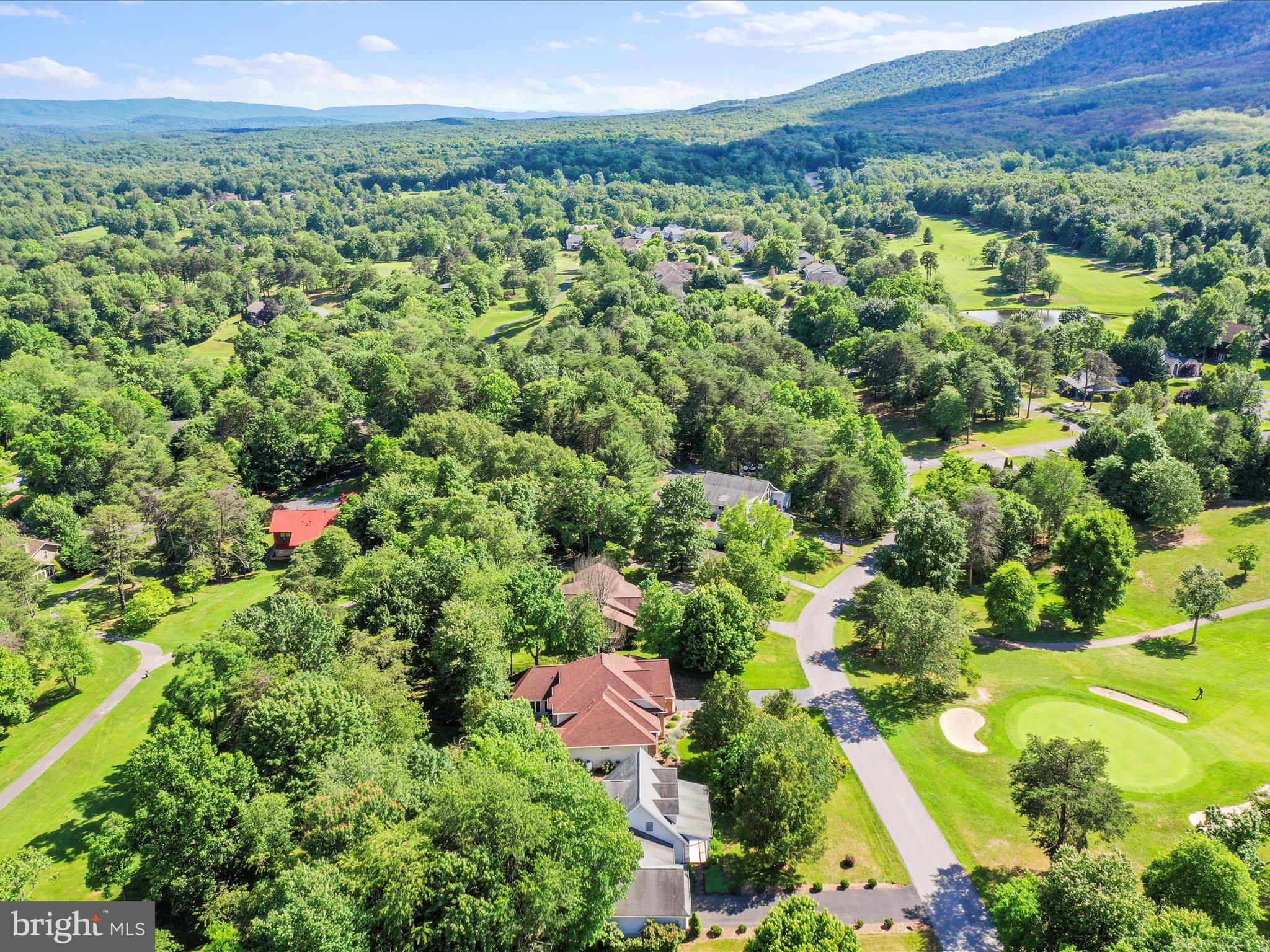 THE WOODS - Residential