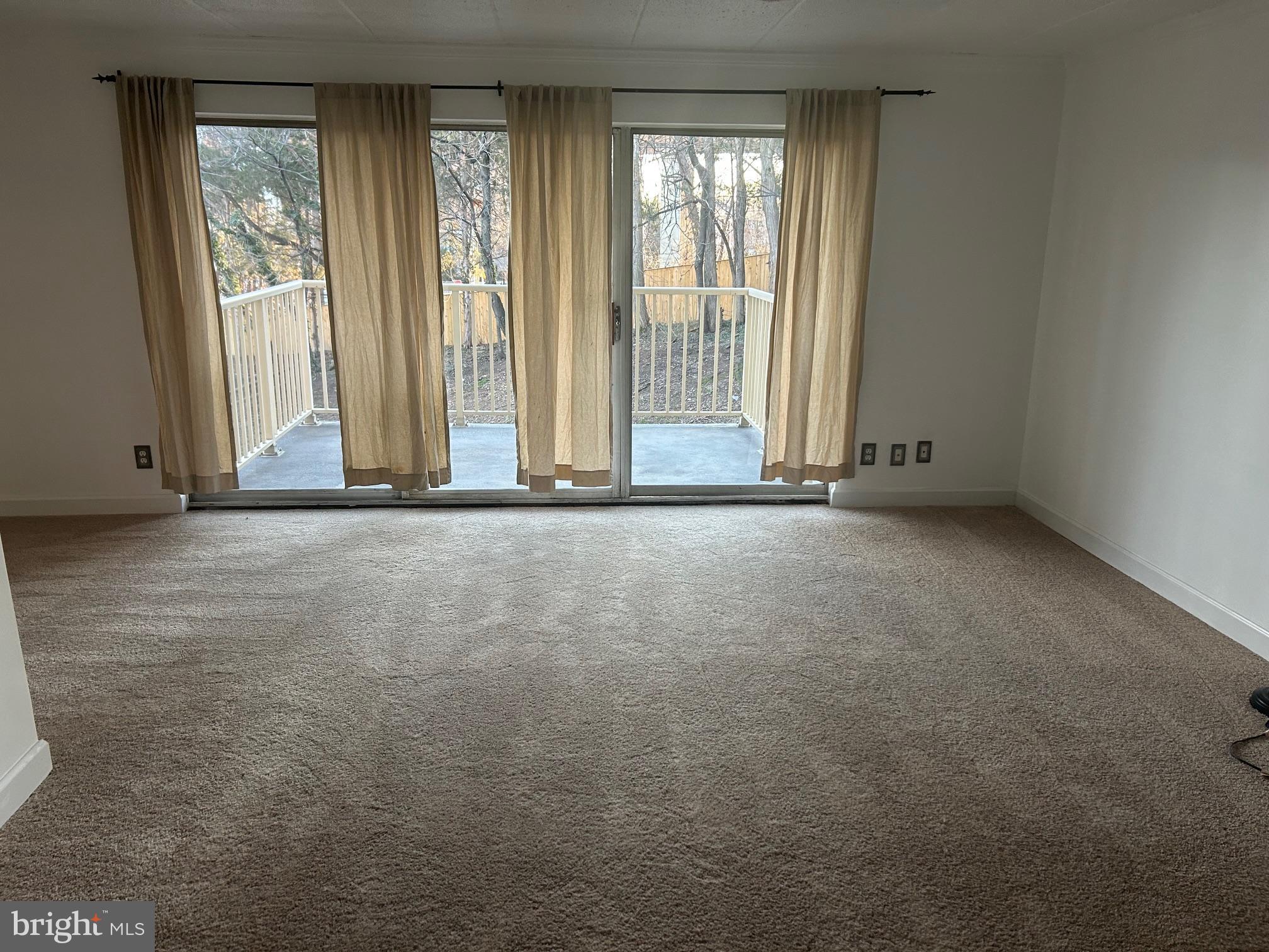 HUNTINGTON CLUB - Residential