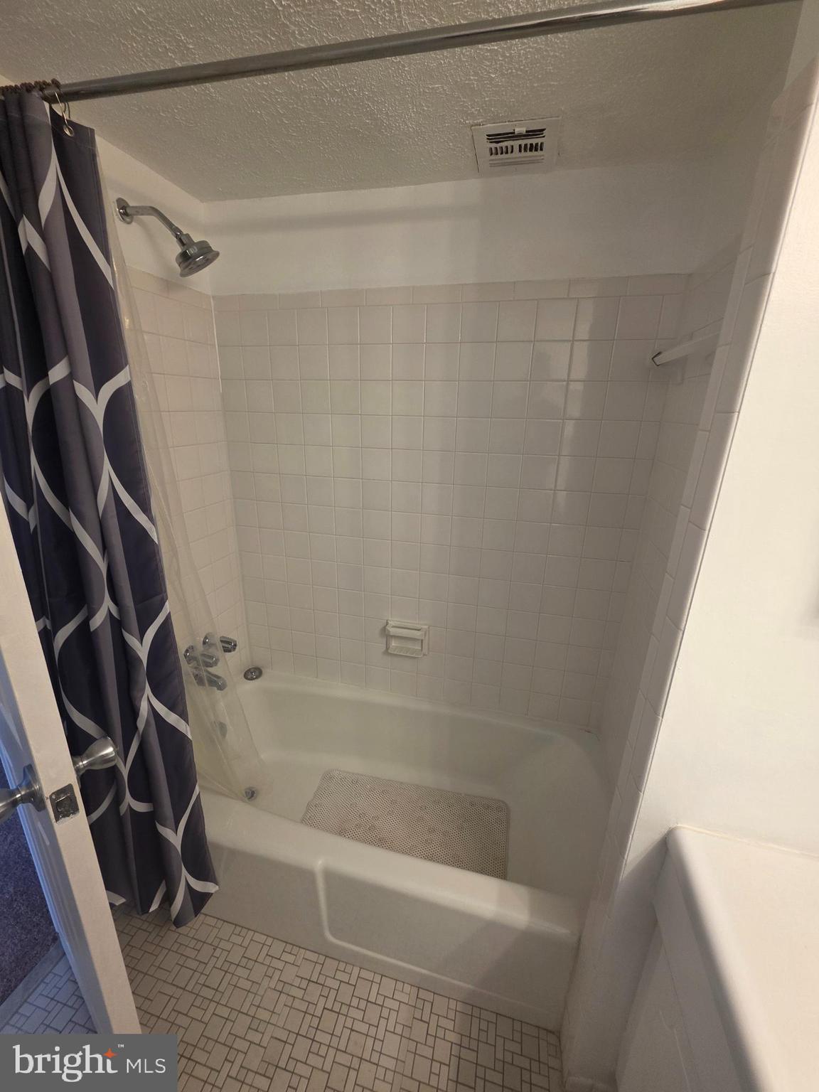 HUNTINGTON CLUB - Residential