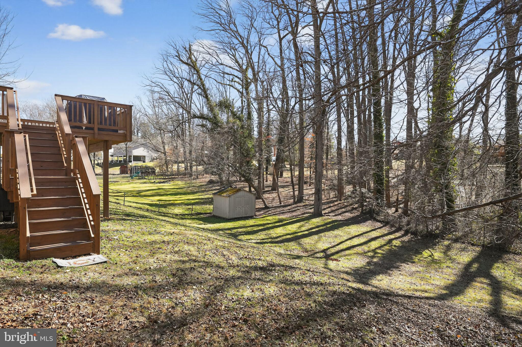 DANIA HILLS - Residential