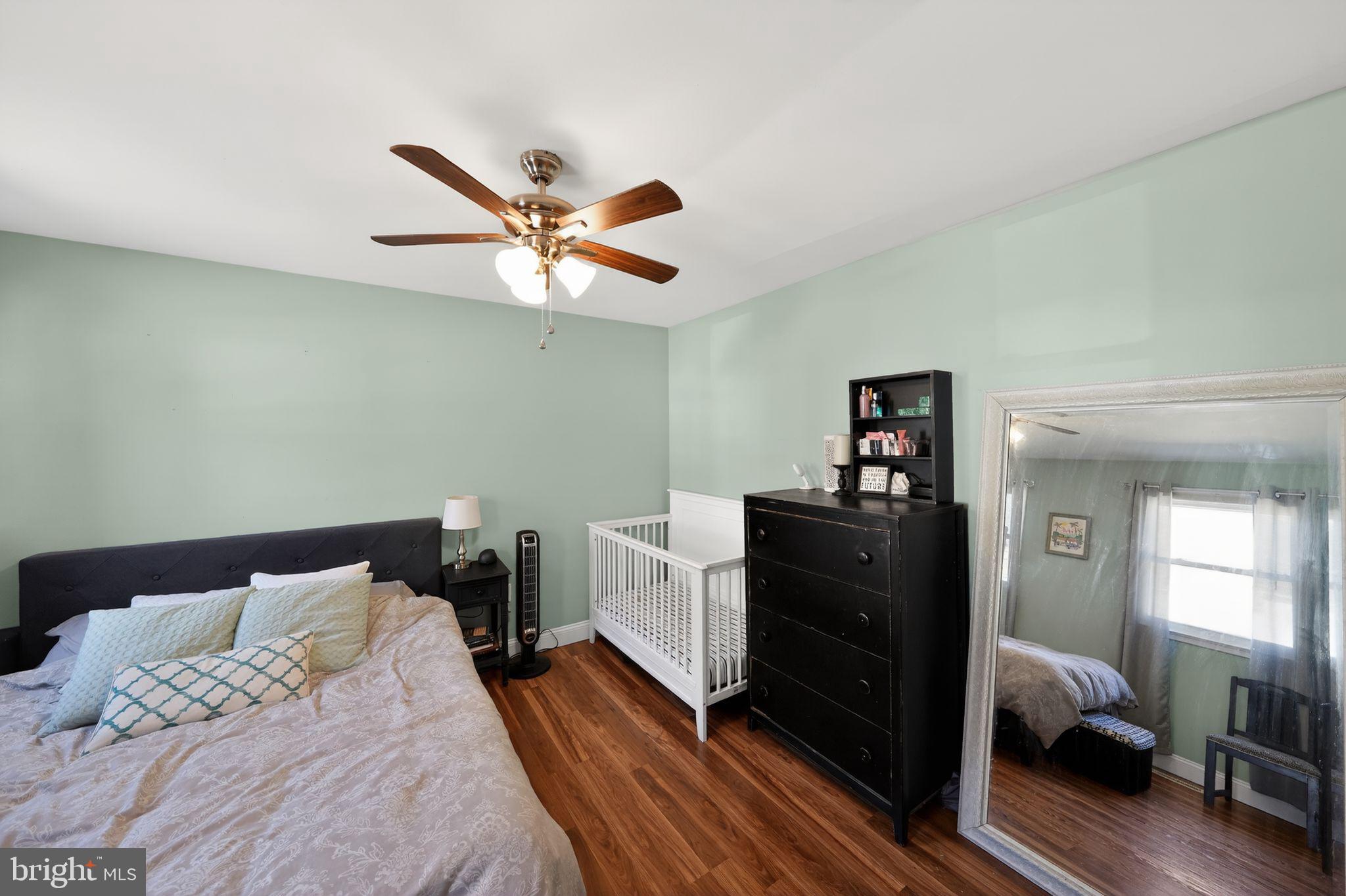 DANIA HILLS - Residential