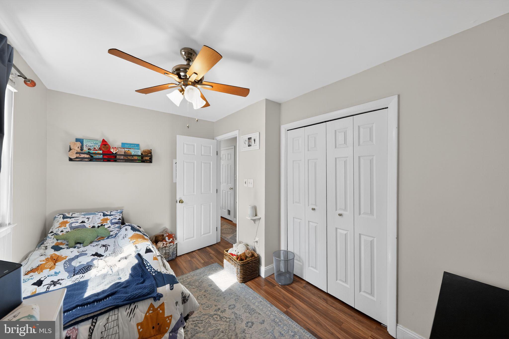 DANIA HILLS - Residential