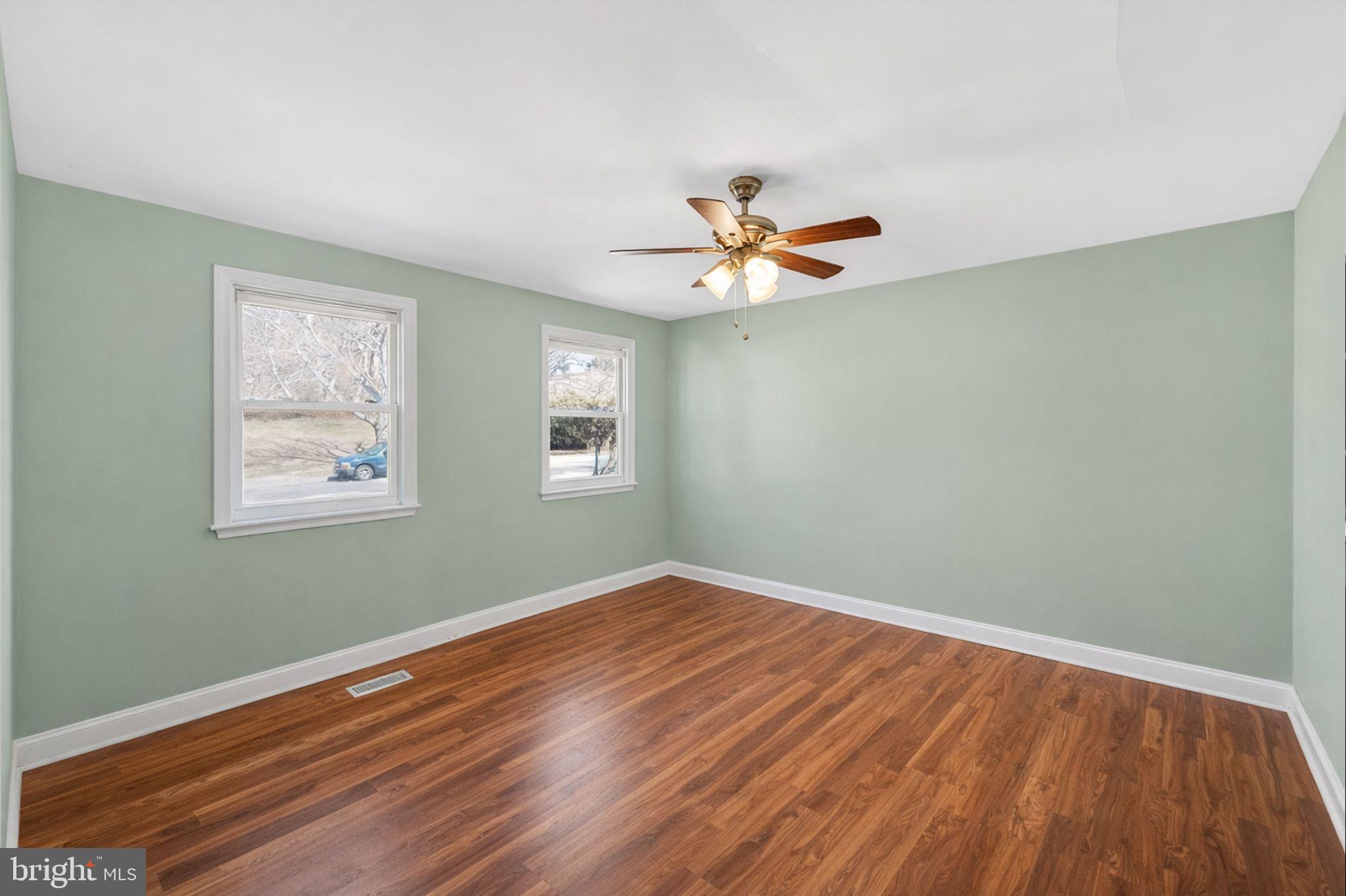 DANIA HILLS - Residential