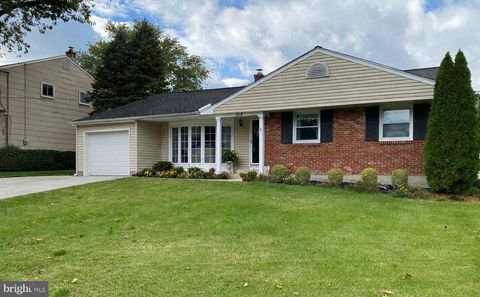 Photo of 318 Brentwood Avenue, CHERRY HILL, NJ 08002 (MLS # NJCD2109646)