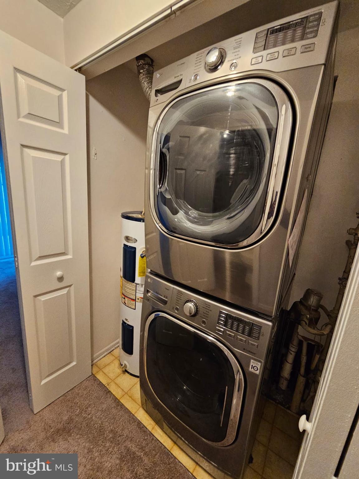 CLINTON PLAZA - Residential