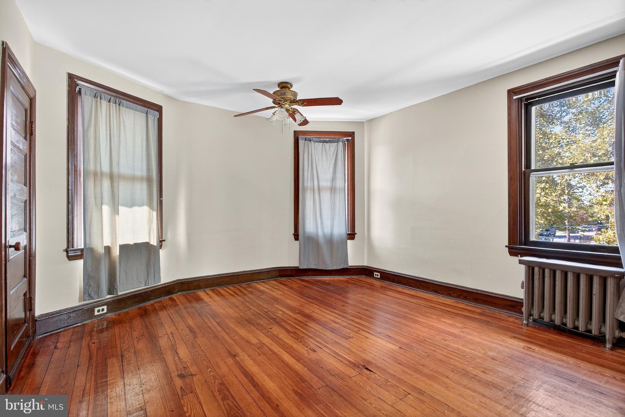 RIDLEY PARK - Residential