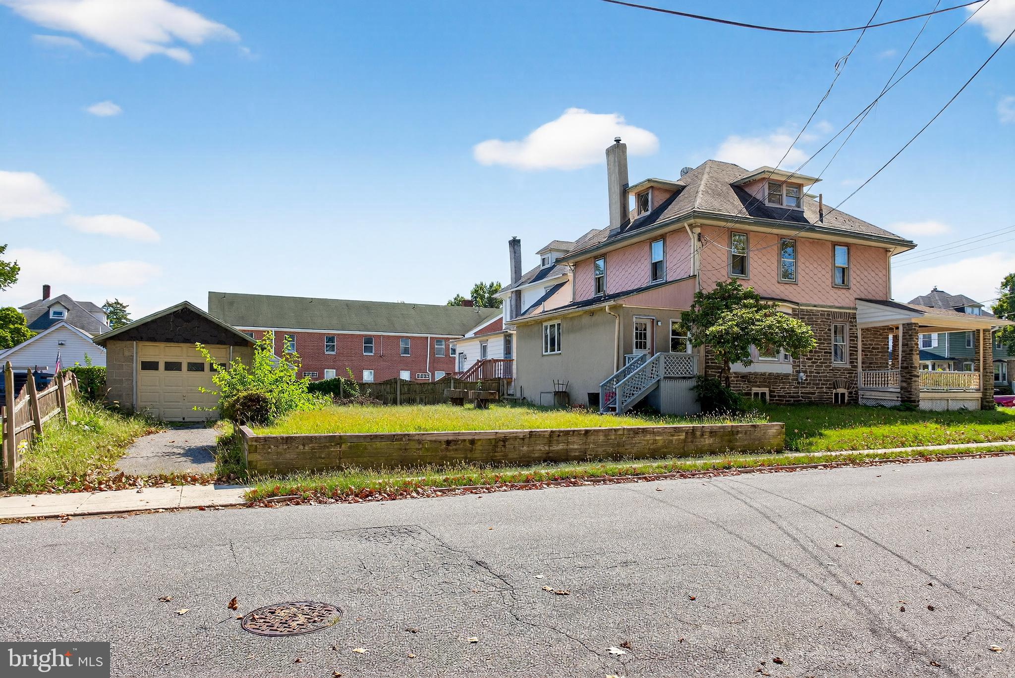 RIDLEY PARK - Residential