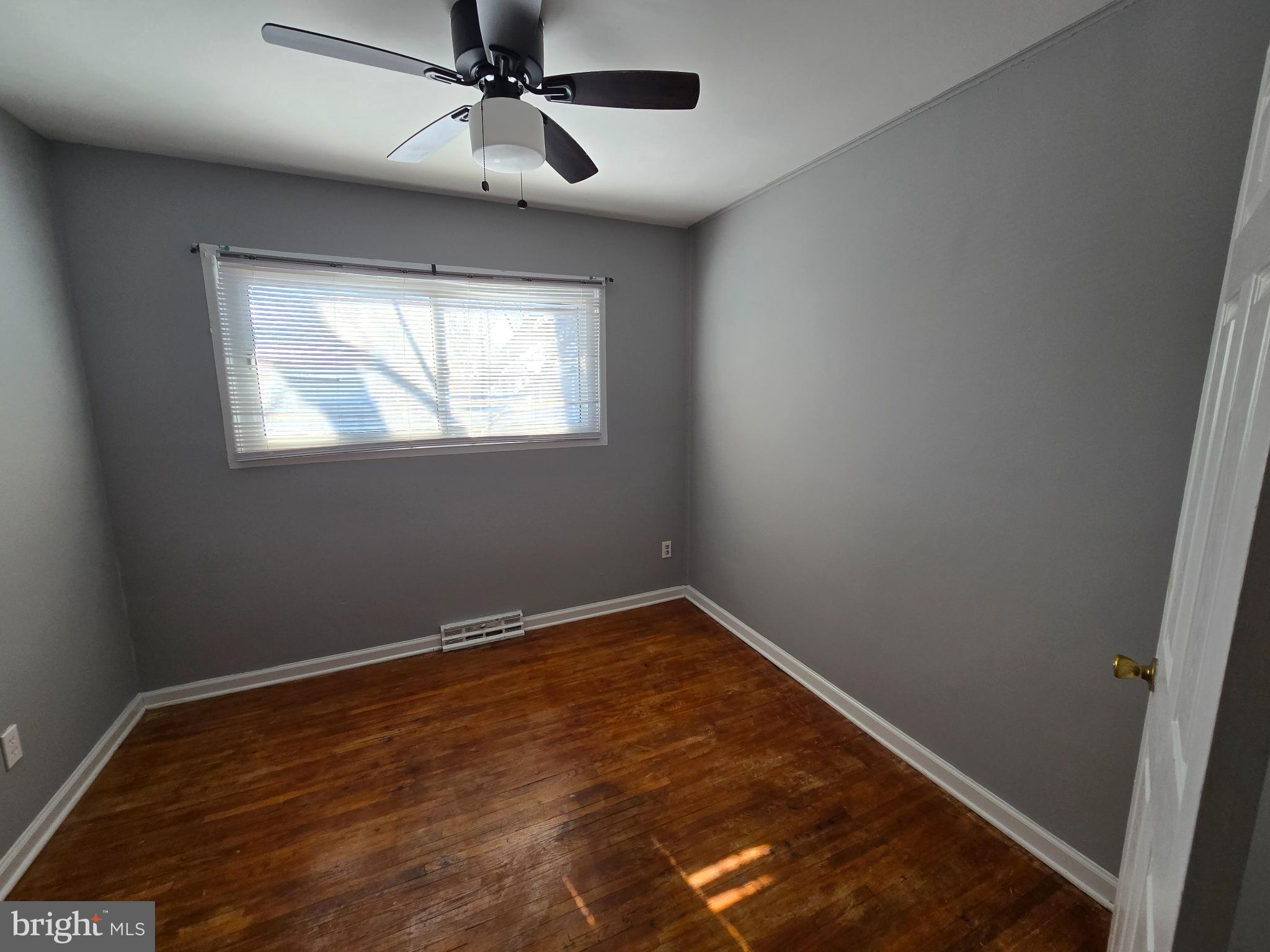 KENT VILLAGE - Residential