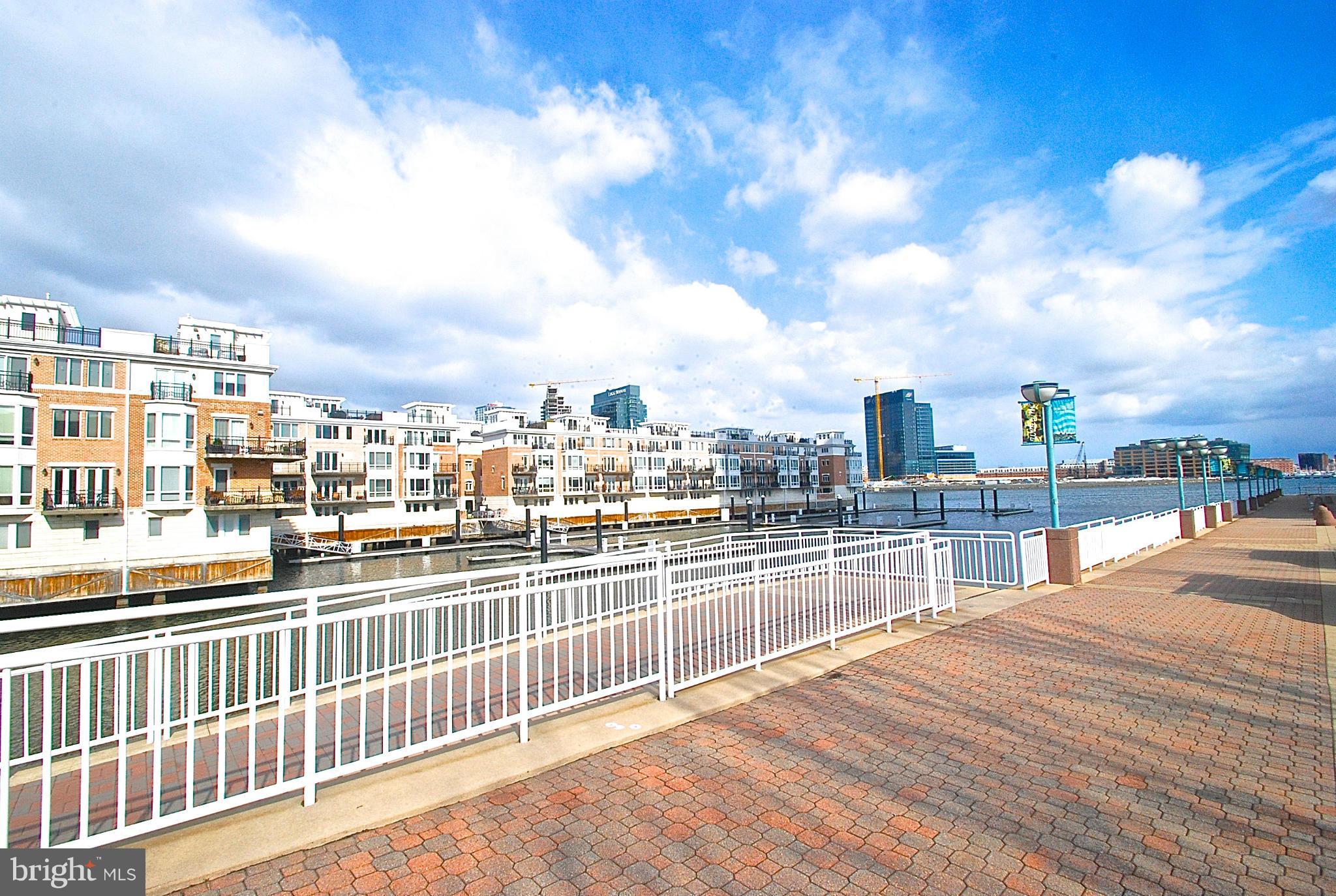 PIERSIDE AT HARBORVIEW - Residential