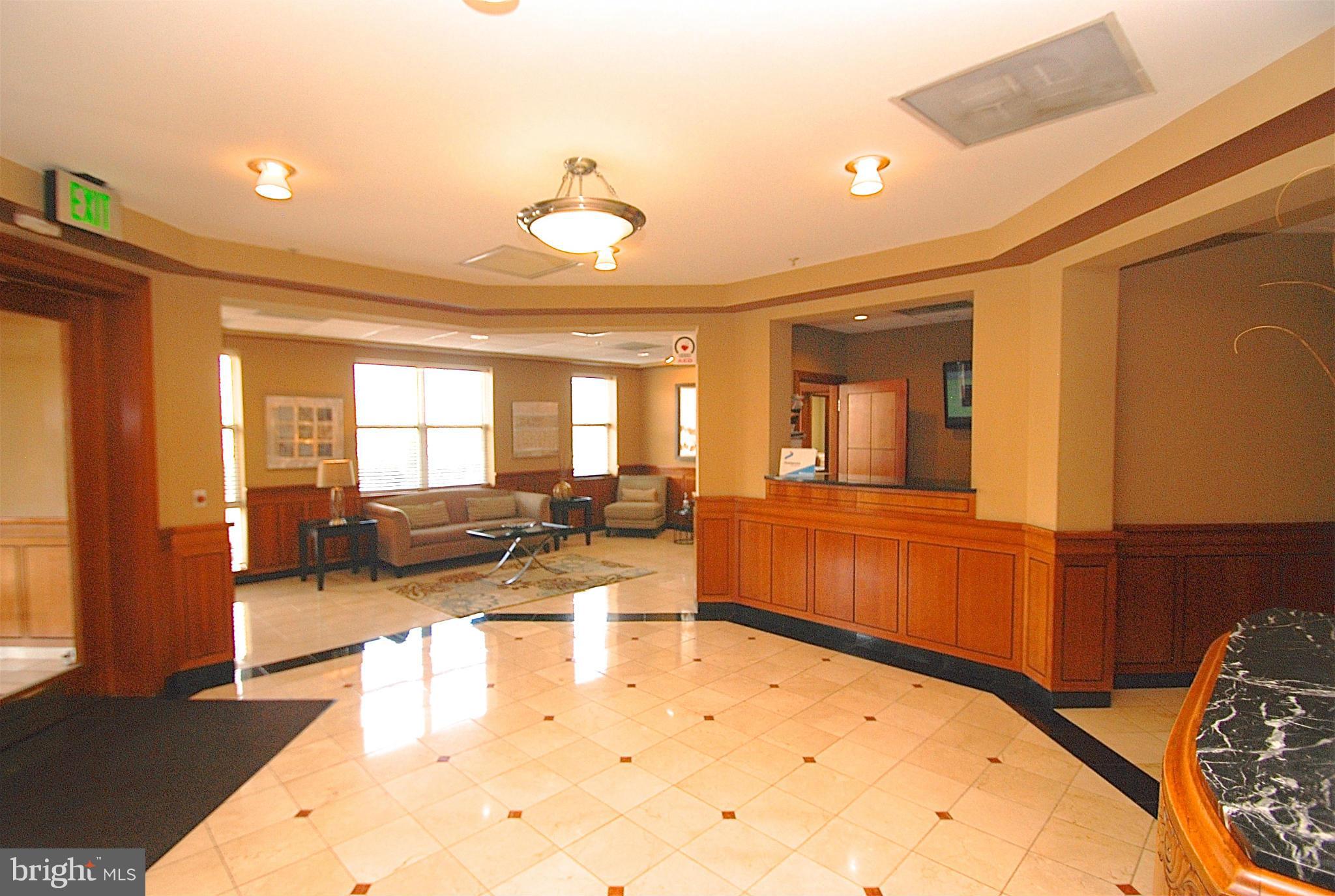 PIERSIDE AT HARBORVIEW - Residential