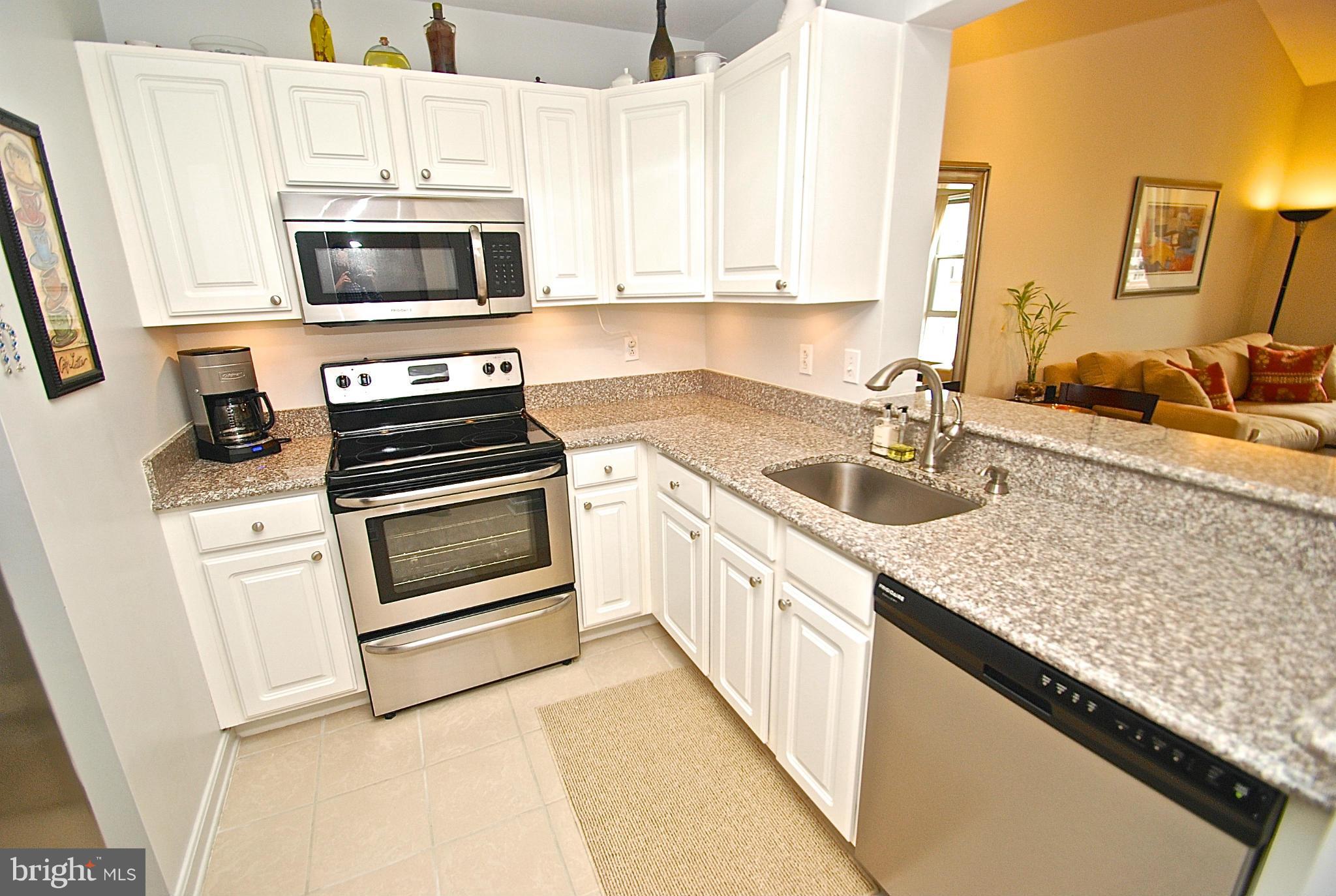 PIERSIDE AT HARBORVIEW - Residential