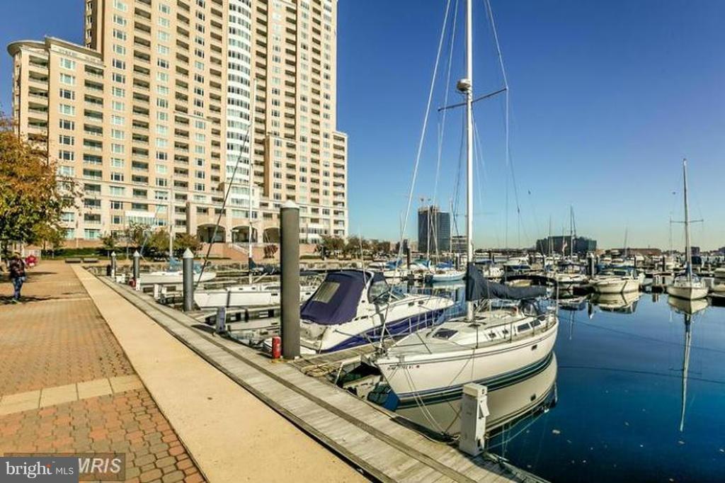 PIERSIDE AT HARBORVIEW - Residential