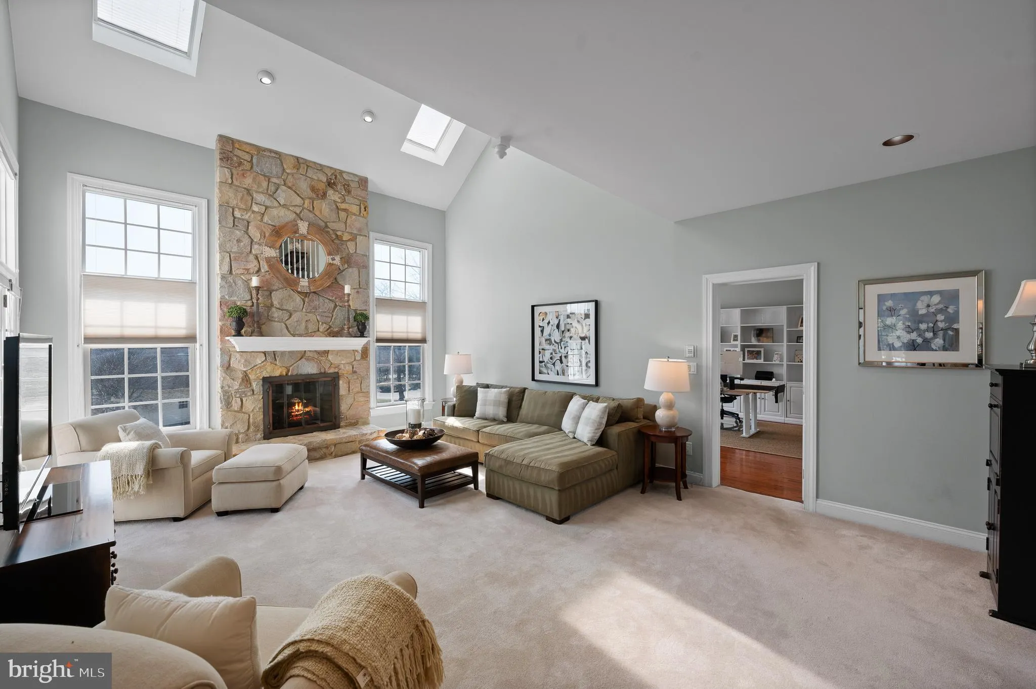 Malvern, Pennsylvania 19355, United States, 4 Bedrooms Bedrooms, ,5 BathroomsBathrooms,Residential,Contingent,86274