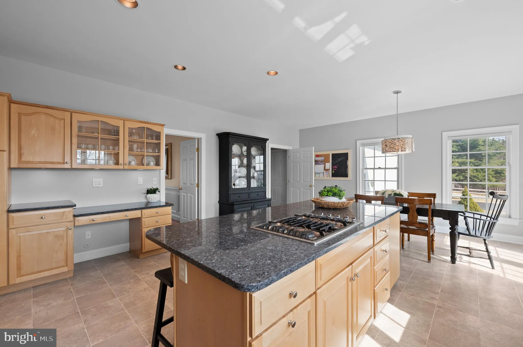 Malvern, Pennsylvania 19355, United States, 4 Bedrooms Bedrooms, ,5 BathroomsBathrooms,Residential,Contingent,86274