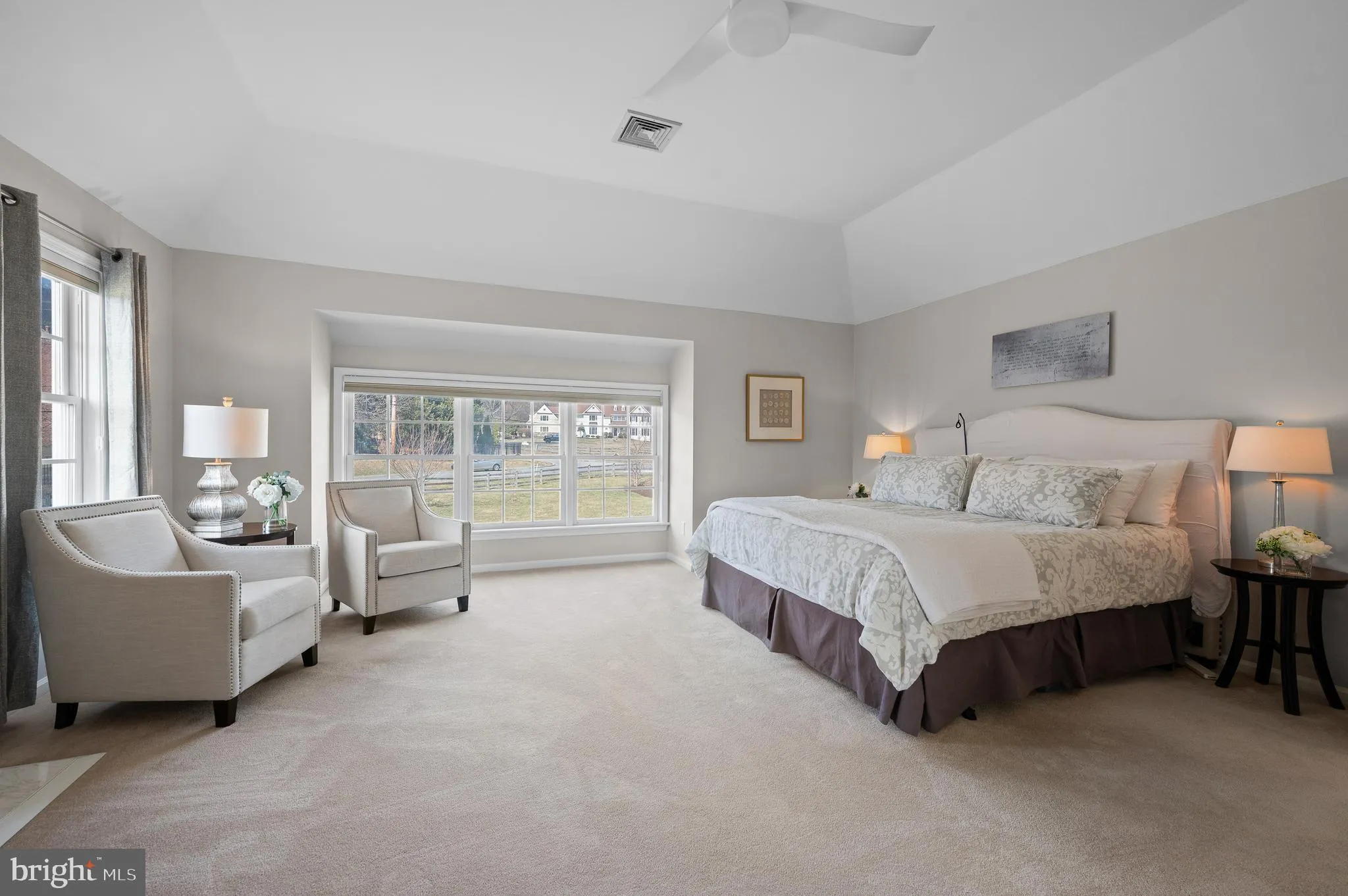 Malvern, Pennsylvania 19355, United States, 4 Bedrooms Bedrooms, ,5 BathroomsBathrooms,Residential,Contingent,86274