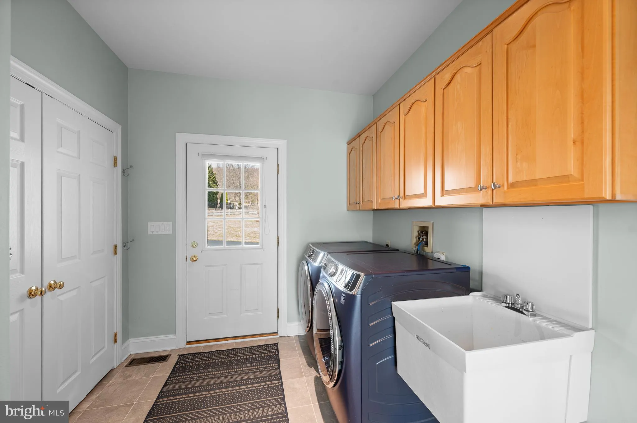 Malvern, Pennsylvania 19355, United States, 4 Bedrooms Bedrooms, ,5 BathroomsBathrooms,Residential,Contingent,86274