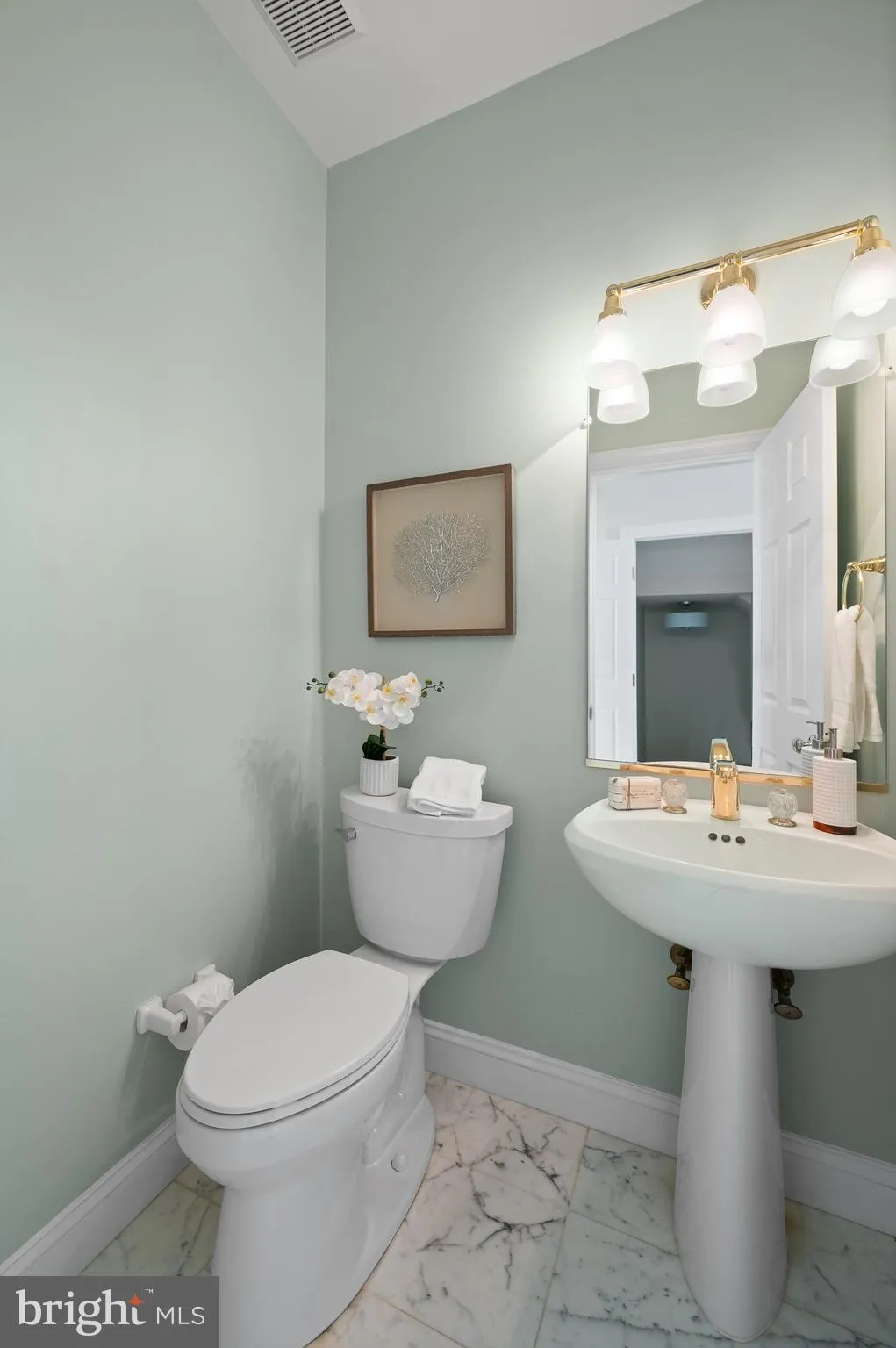 Malvern, Pennsylvania 19355, United States, 4 Bedrooms Bedrooms, ,5 BathroomsBathrooms,Residential,Contingent,86274