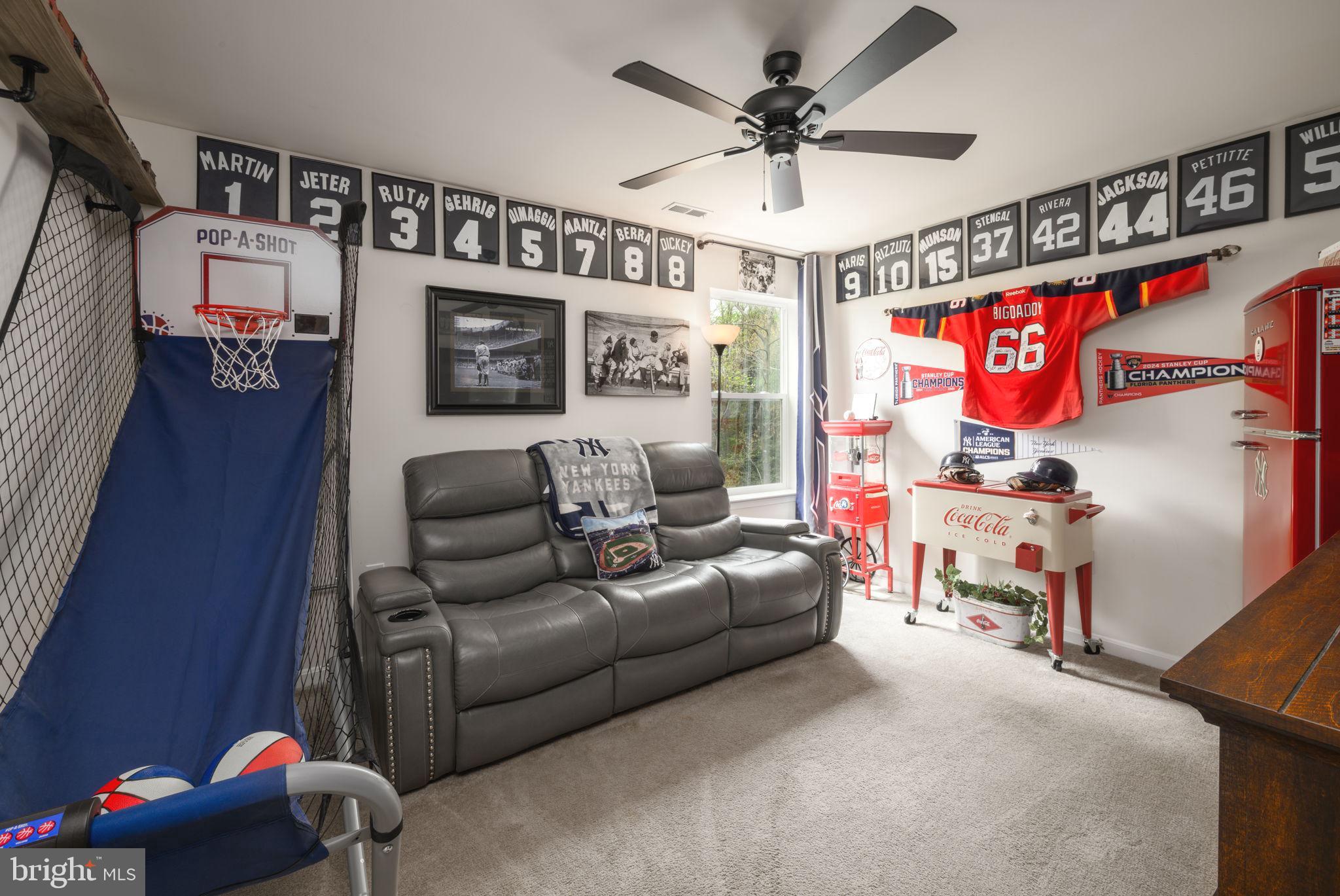 KING FARMS - Residential