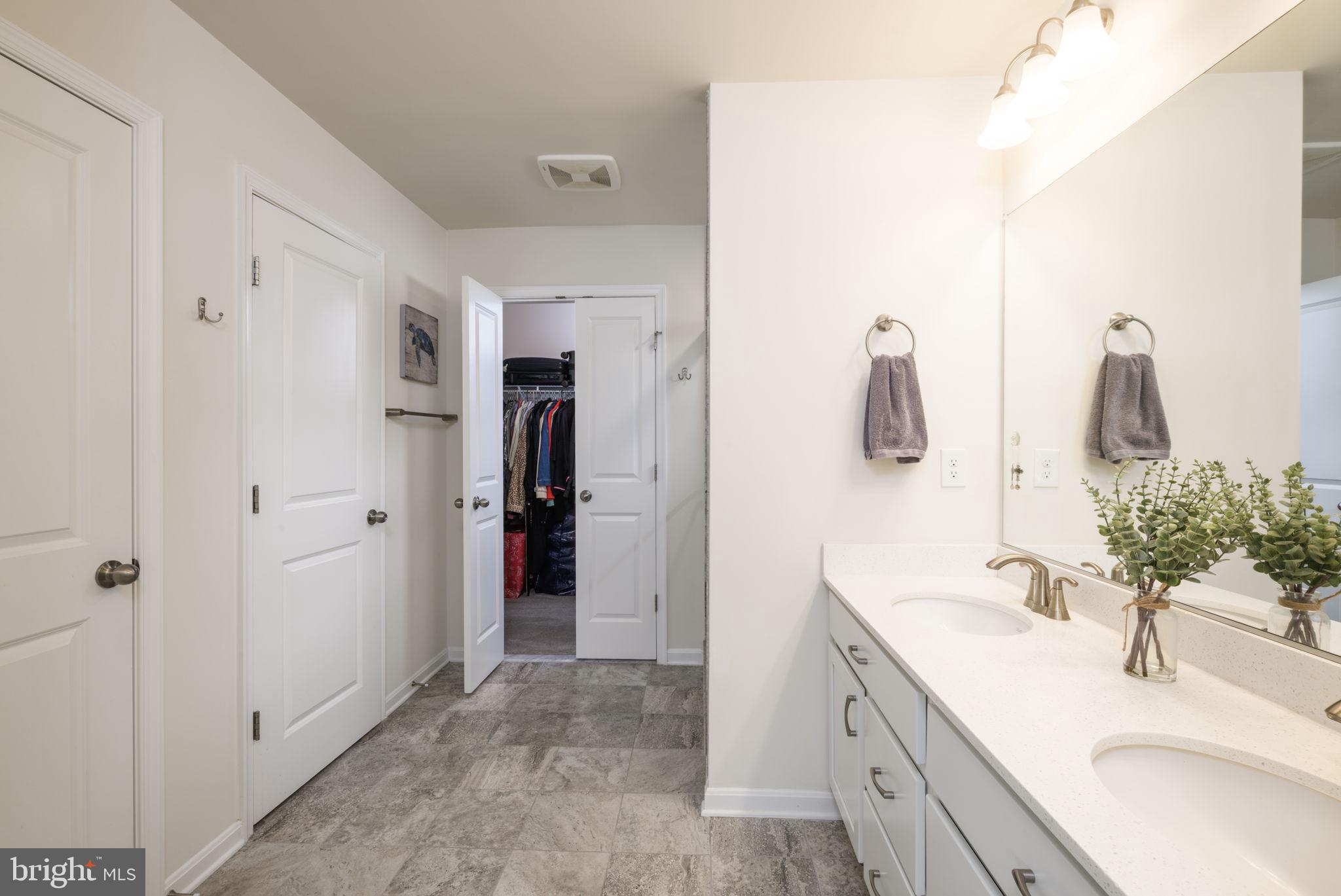 KING FARMS - Residential