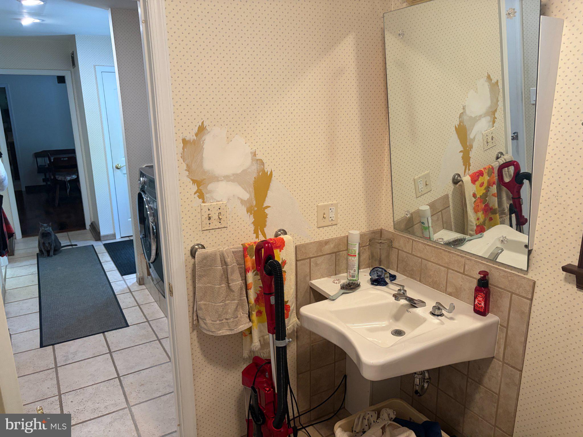 WHITE ROCK ACRES - Residential