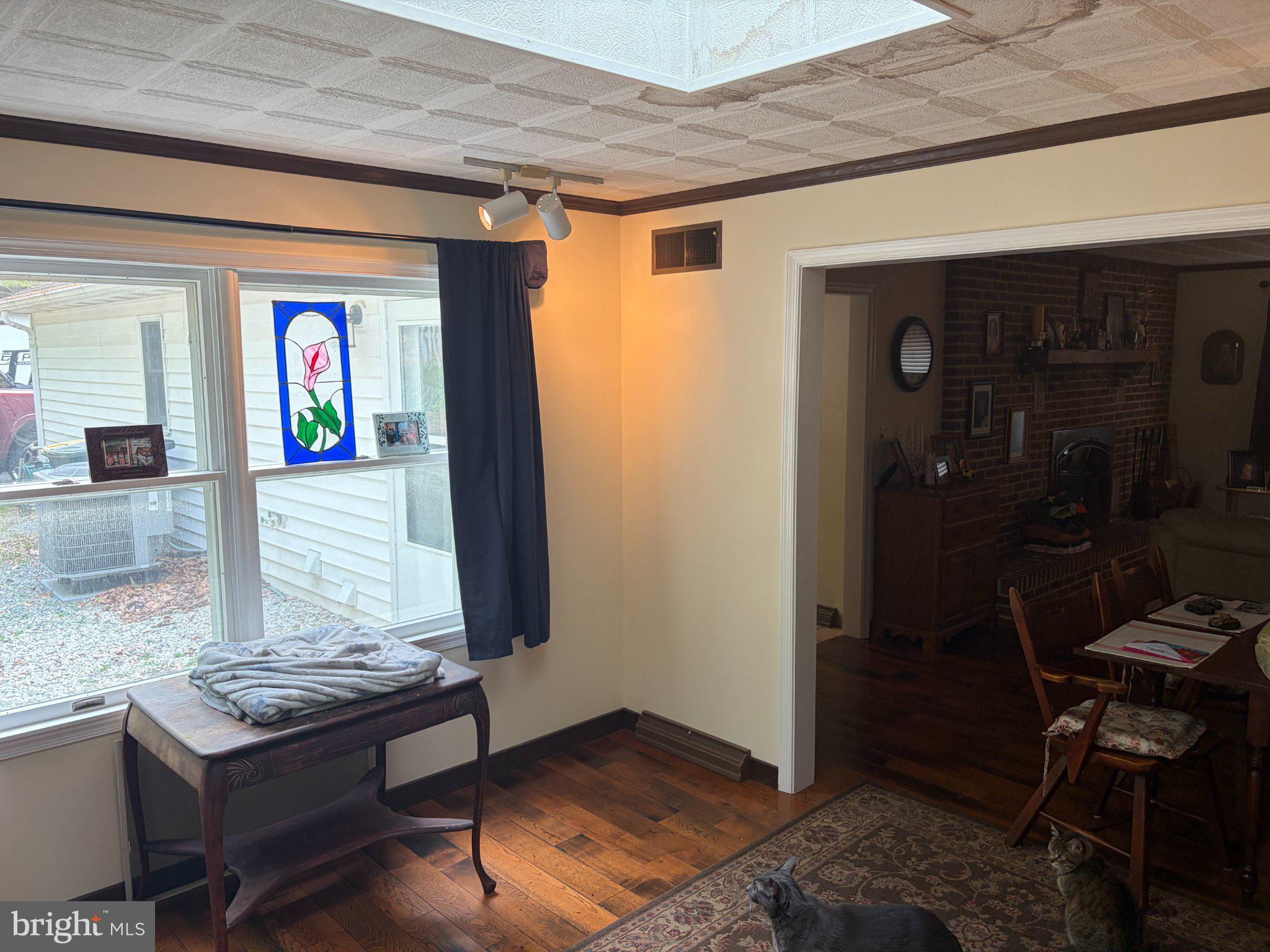 WHITE ROCK ACRES - Residential
