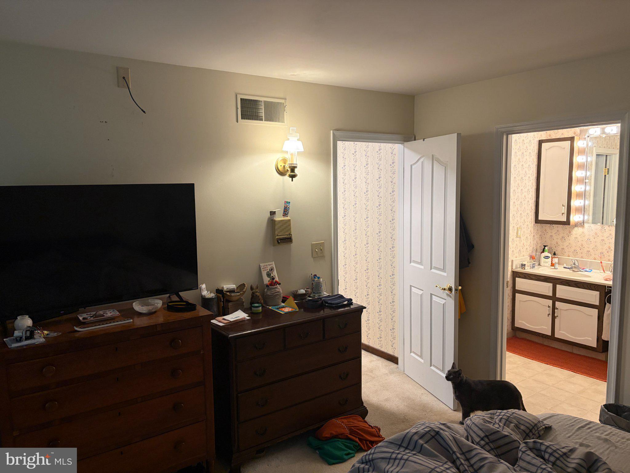 WHITE ROCK ACRES - Residential