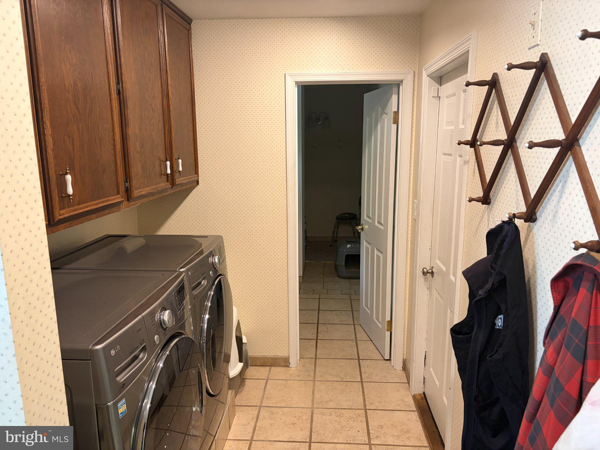 1231 LINDY TERRACE