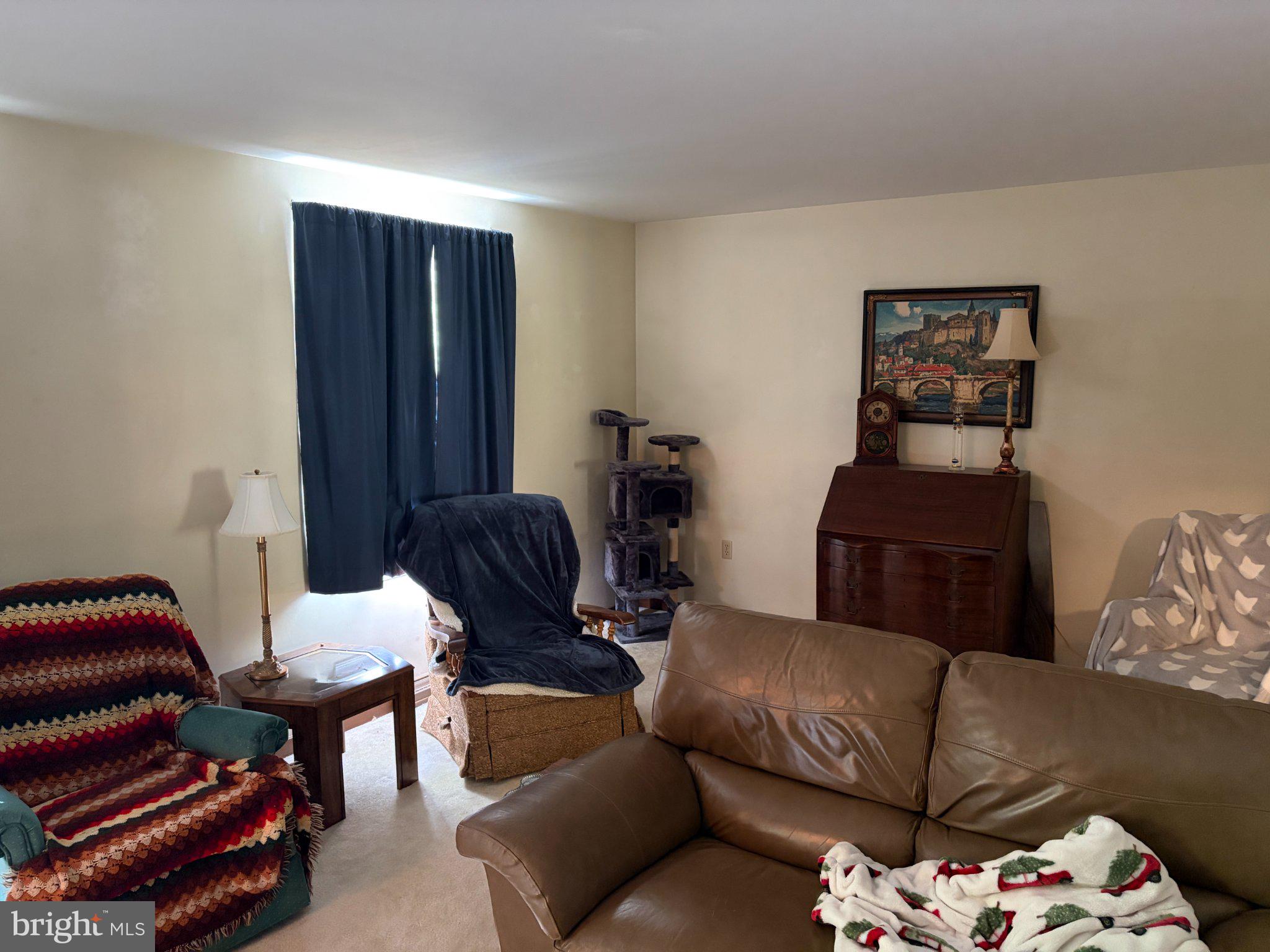 WHITE ROCK ACRES - Residential