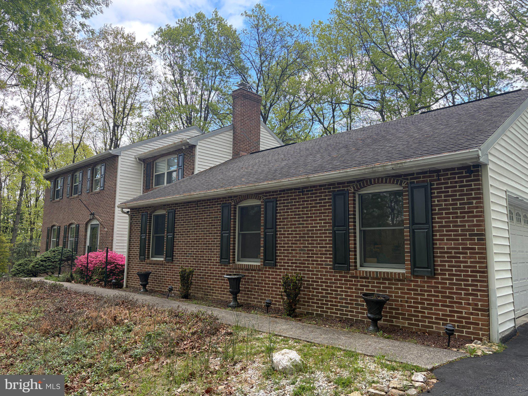 WHITE ROCK ACRES - Residential