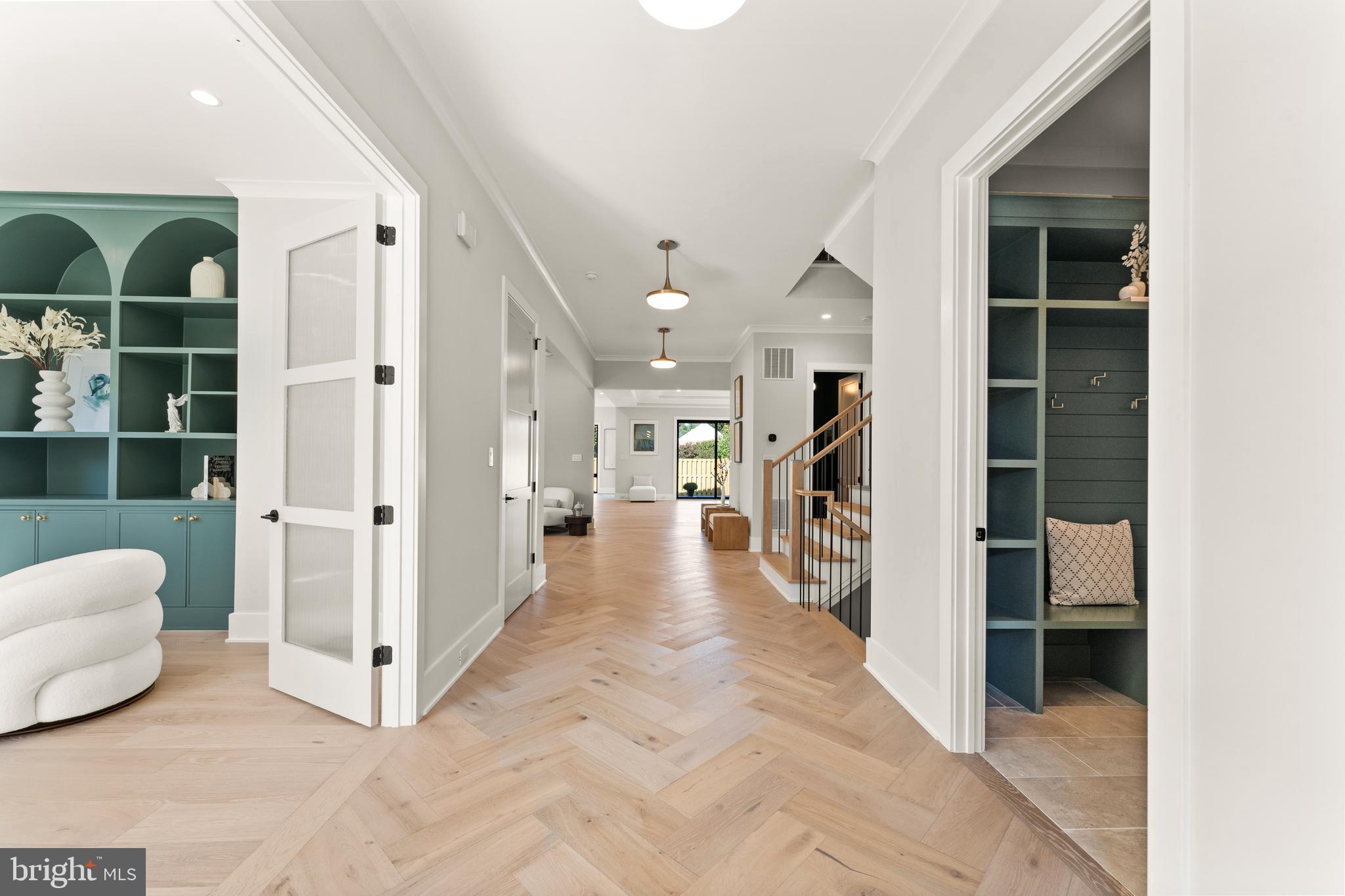 324 TAPAWINGO ROAD SE