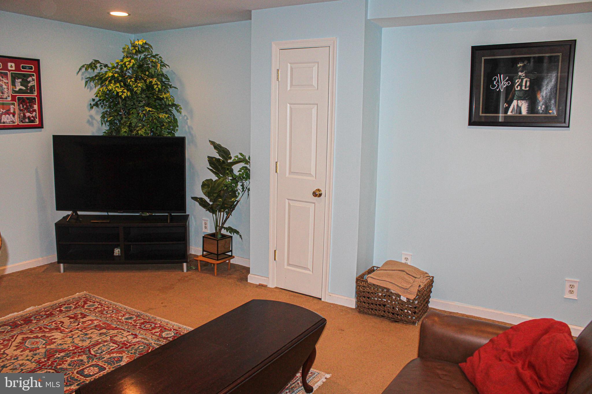 HOLLY HILL - Residential