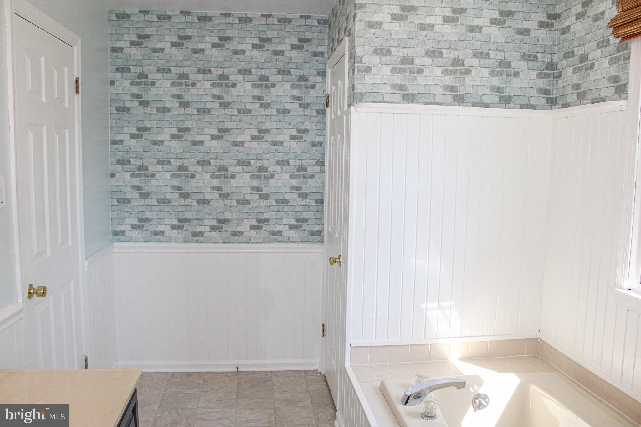 HOLLY HILL - Residential